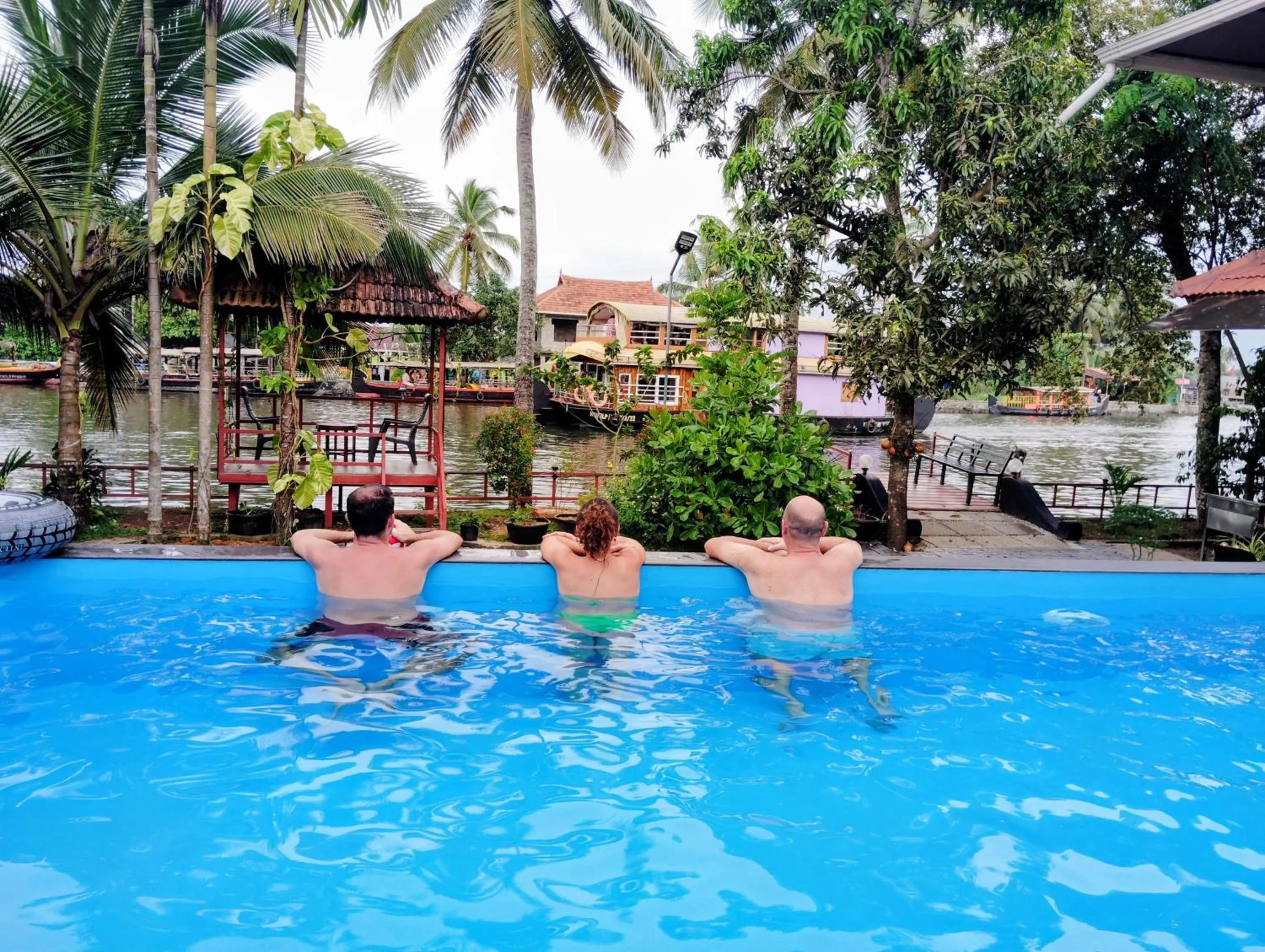 The Lake Paradise Boutique Resort