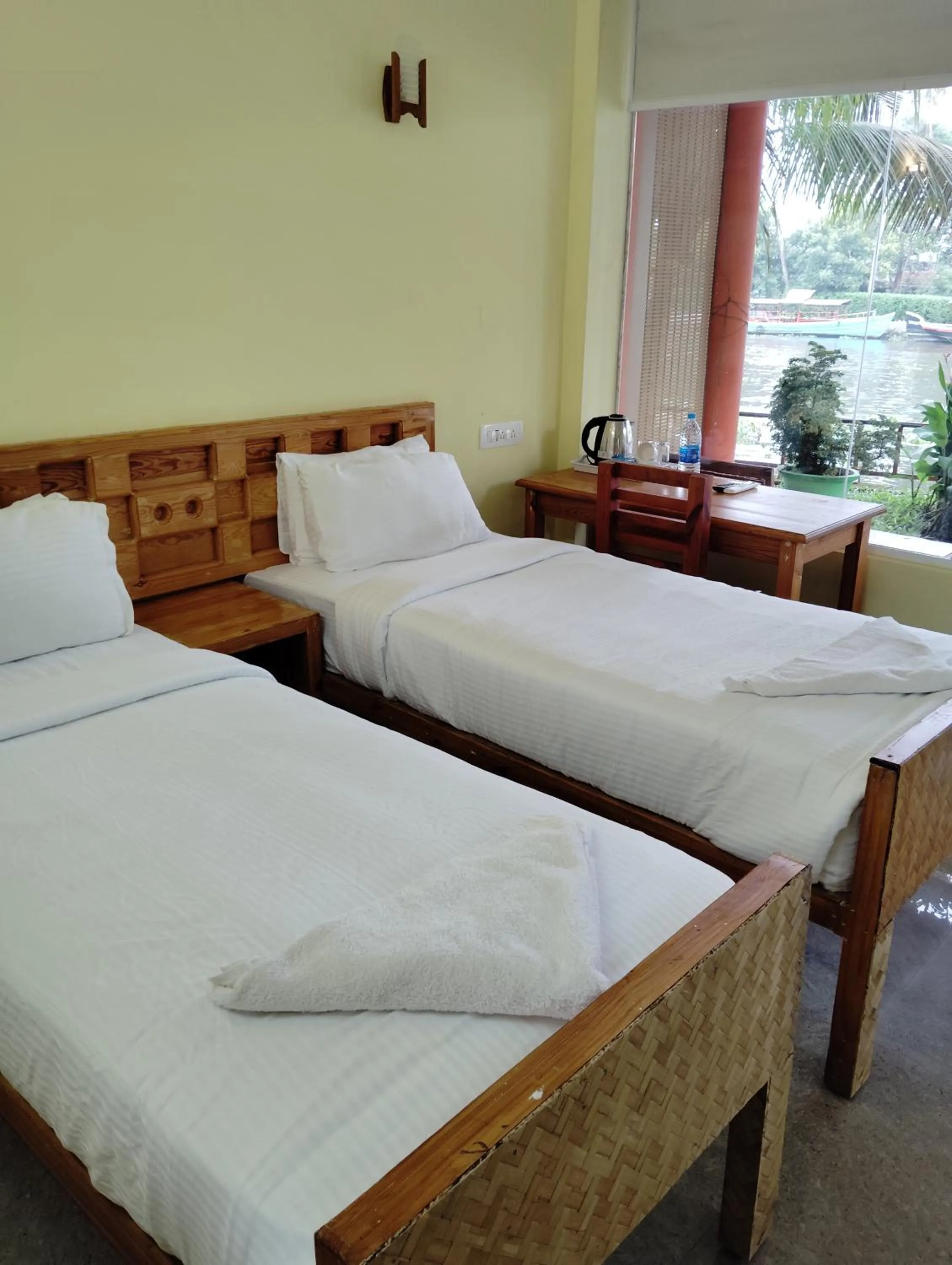 Bedroom, Bed in The Lake Paradise Boutique Resort