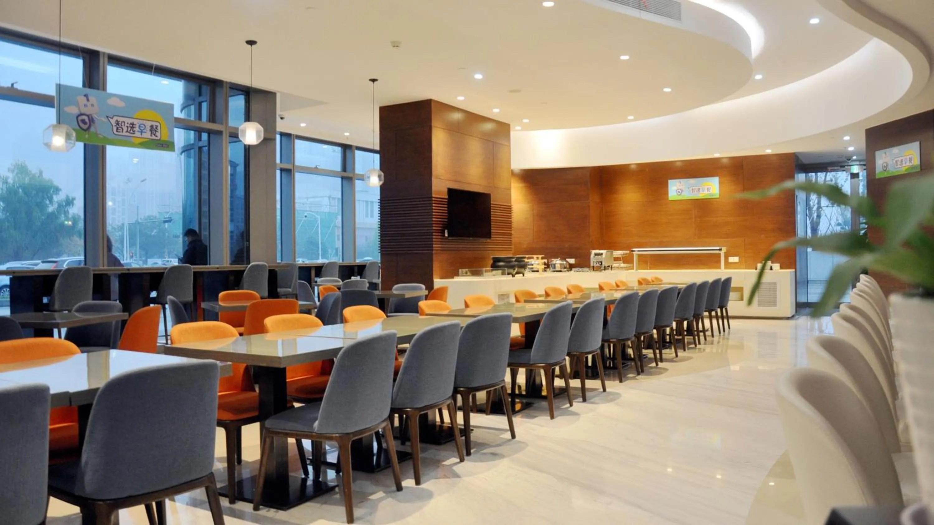 Restaurant/places to eat in Holiday Inn Express - Suzhou Industrial Park by IHG
