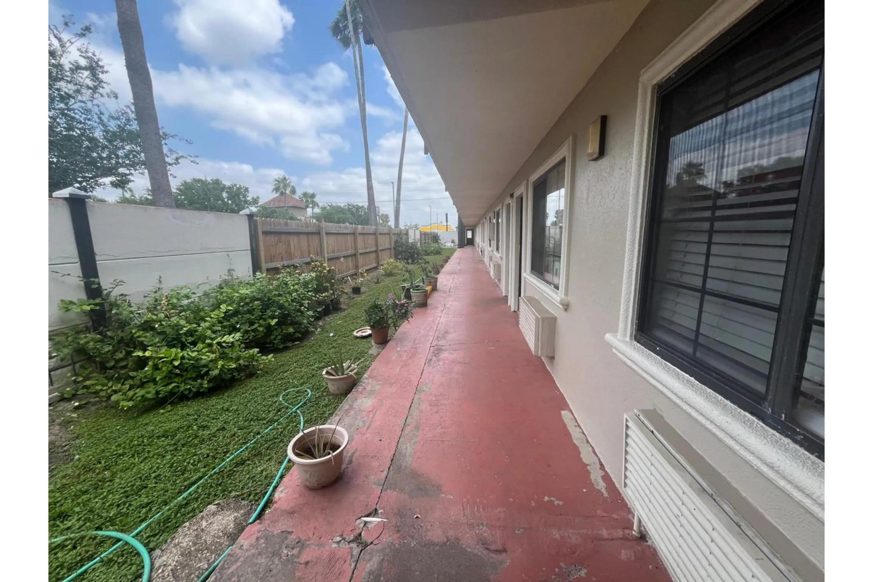 Lobby or reception in La Posada Inn By OYO Brownsville