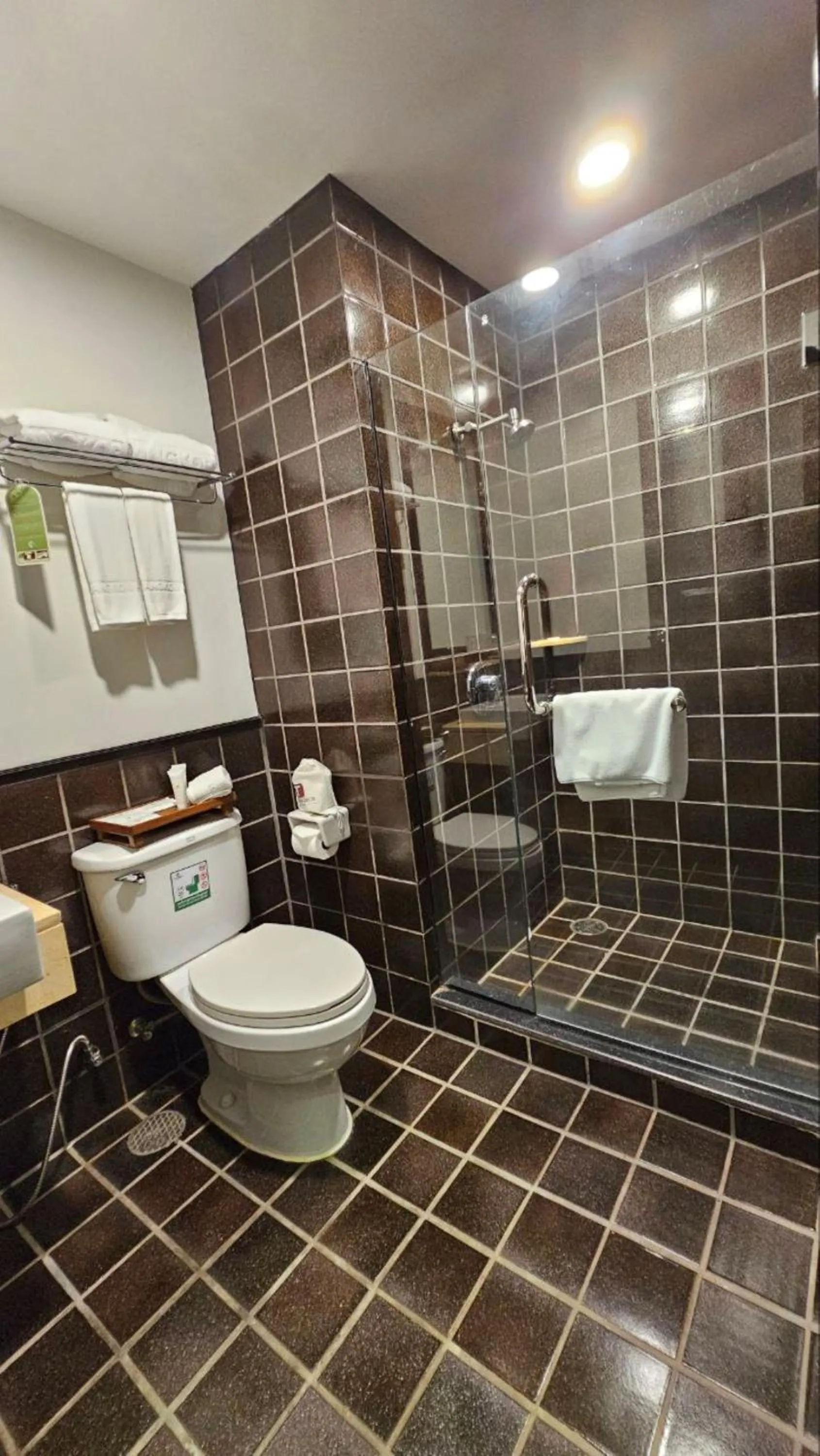 Bathroom in Tara Angkor Hotel