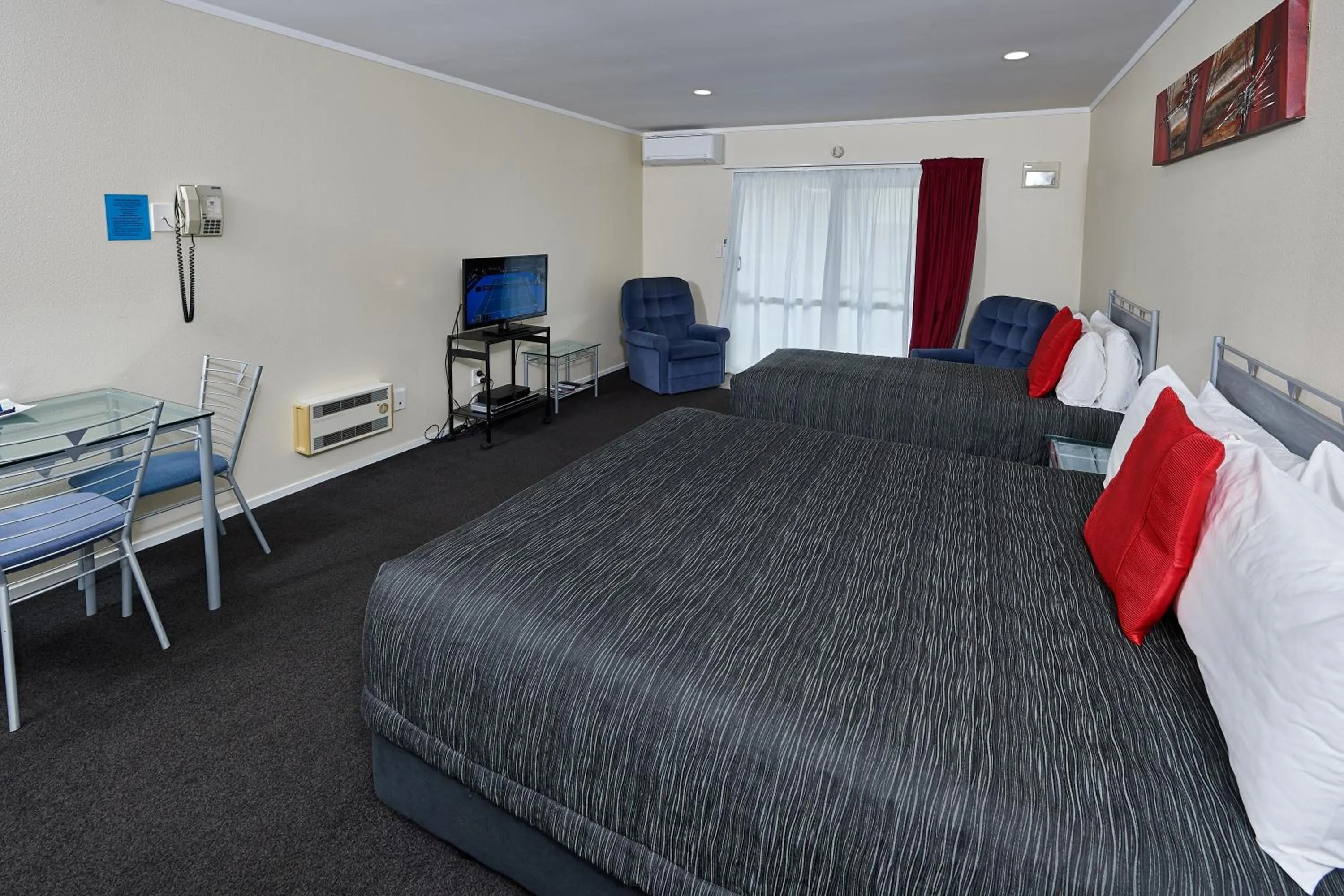 Bed in Livingston Motel