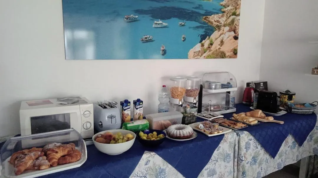 Breakfast in Villa Mattia