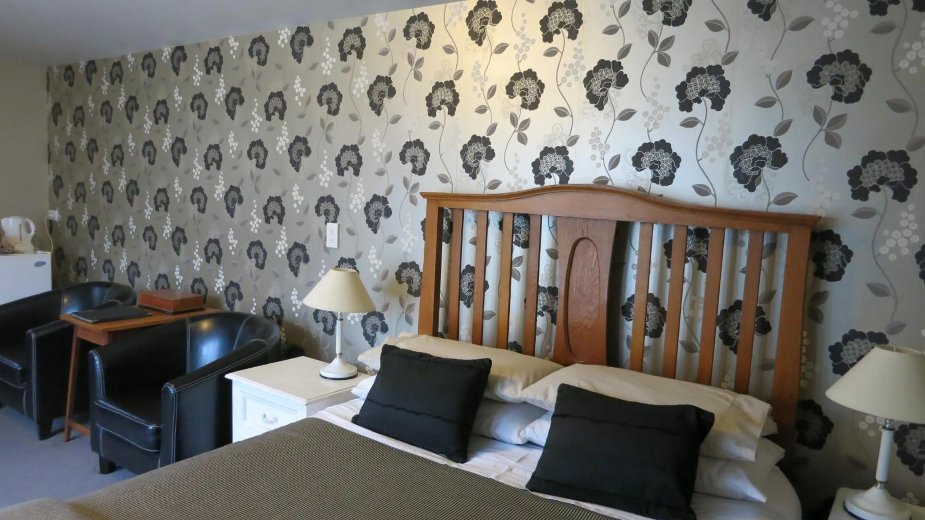 Bed in Cheltenham House