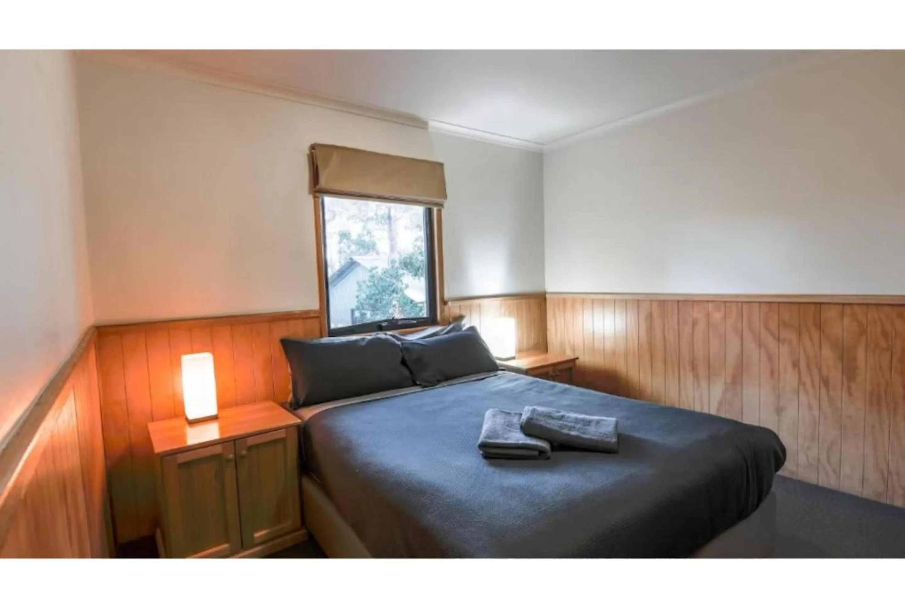 Bedroom, Bed in Discovery Parks - Cradle Mountain