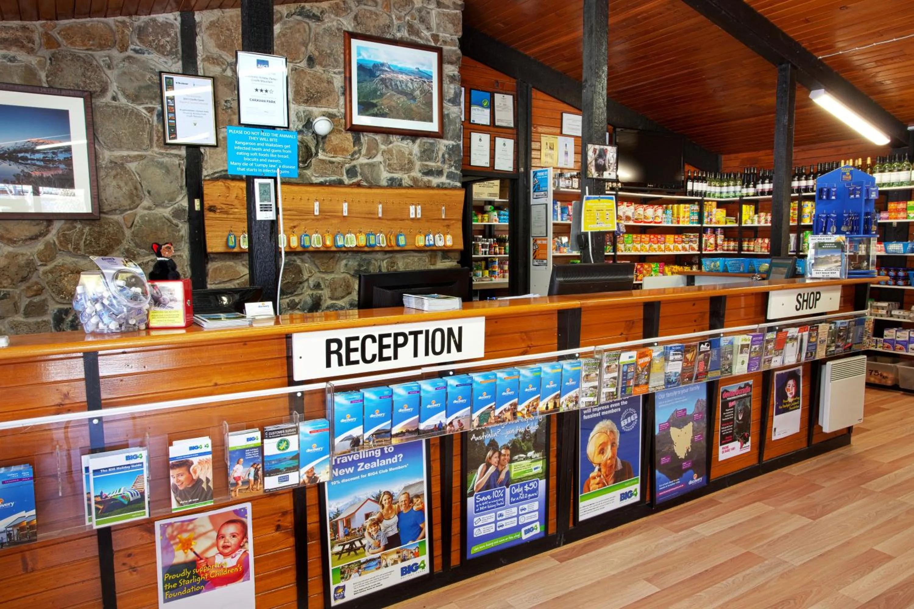 Lobby or reception in Discovery Parks - Cradle Mountain