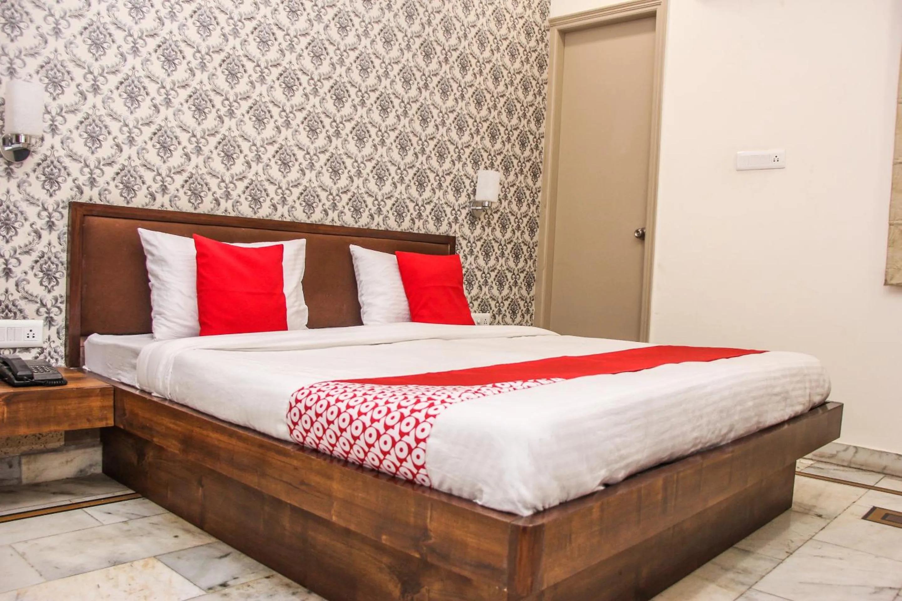 Bedroom, Bed in Collection O Chawla