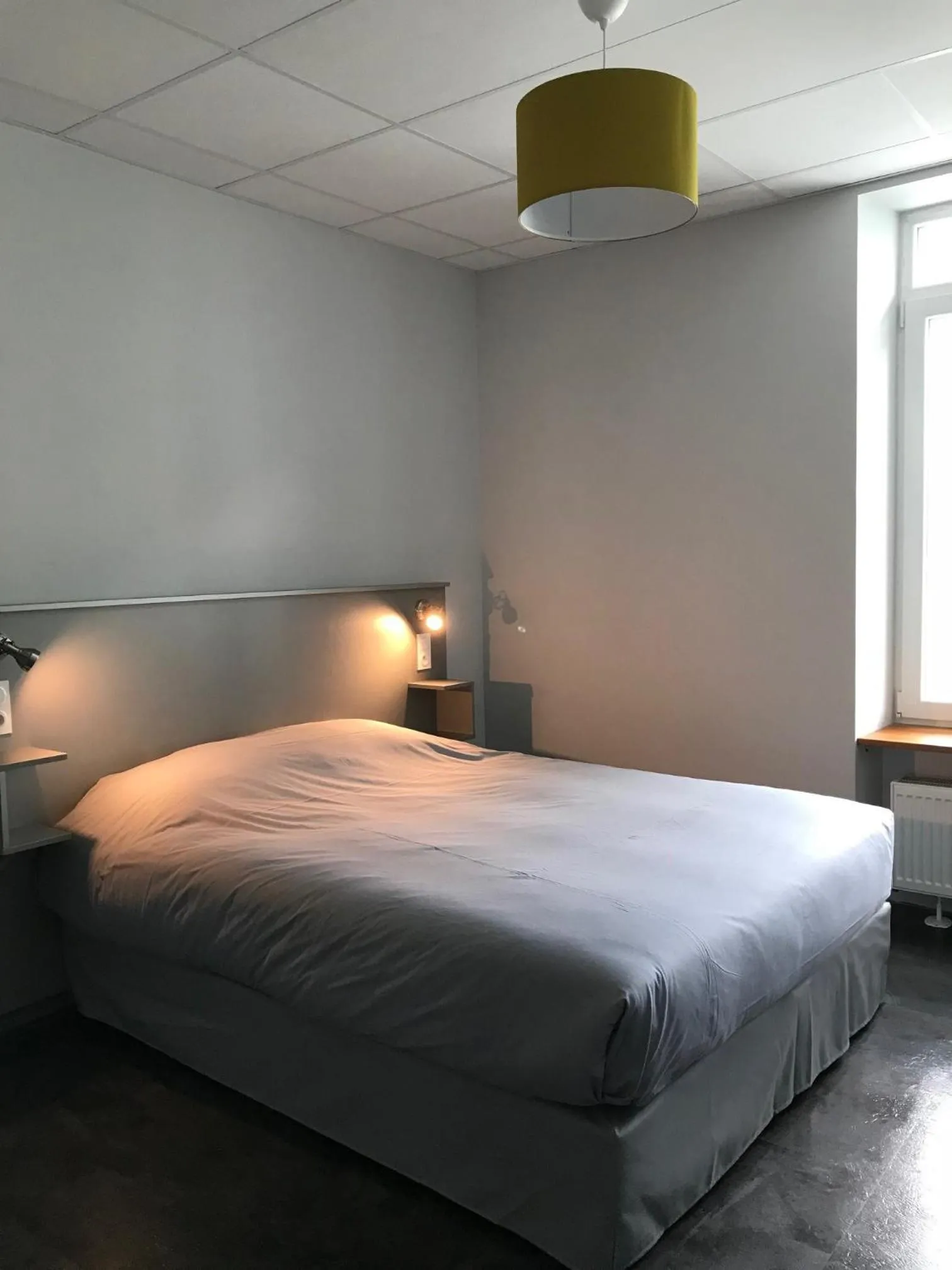 Photo of the whole room, Bed in SmartAppart Saint Nazaire