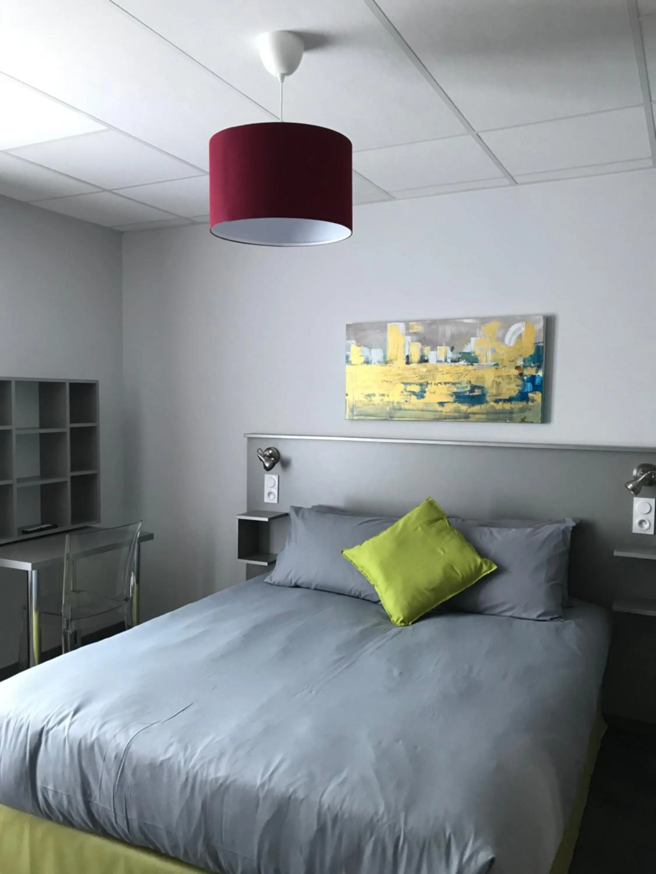 Photo of the whole room, Bed in SmartAppart Saint Nazaire