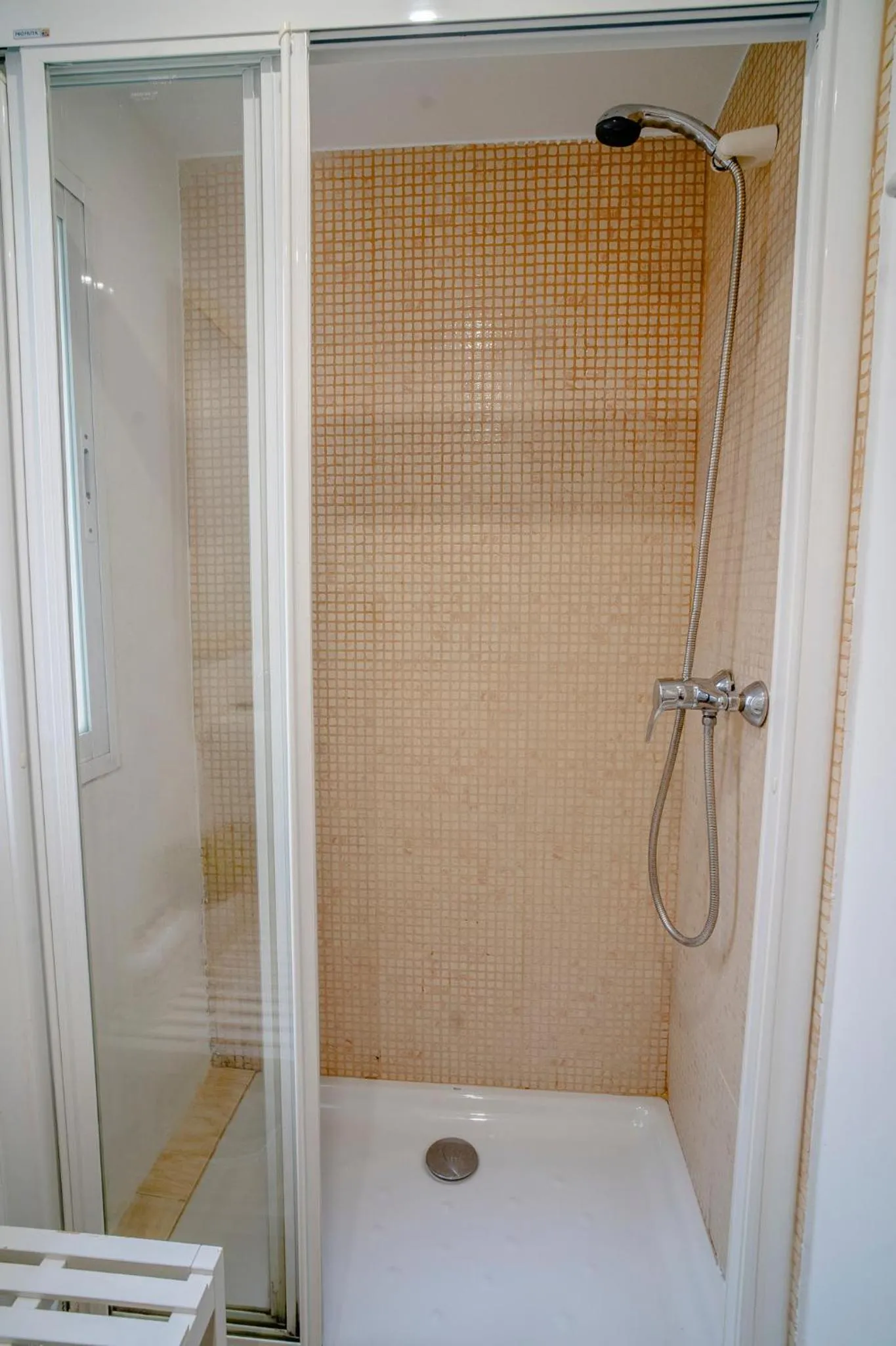 Shower in Azhar Suites