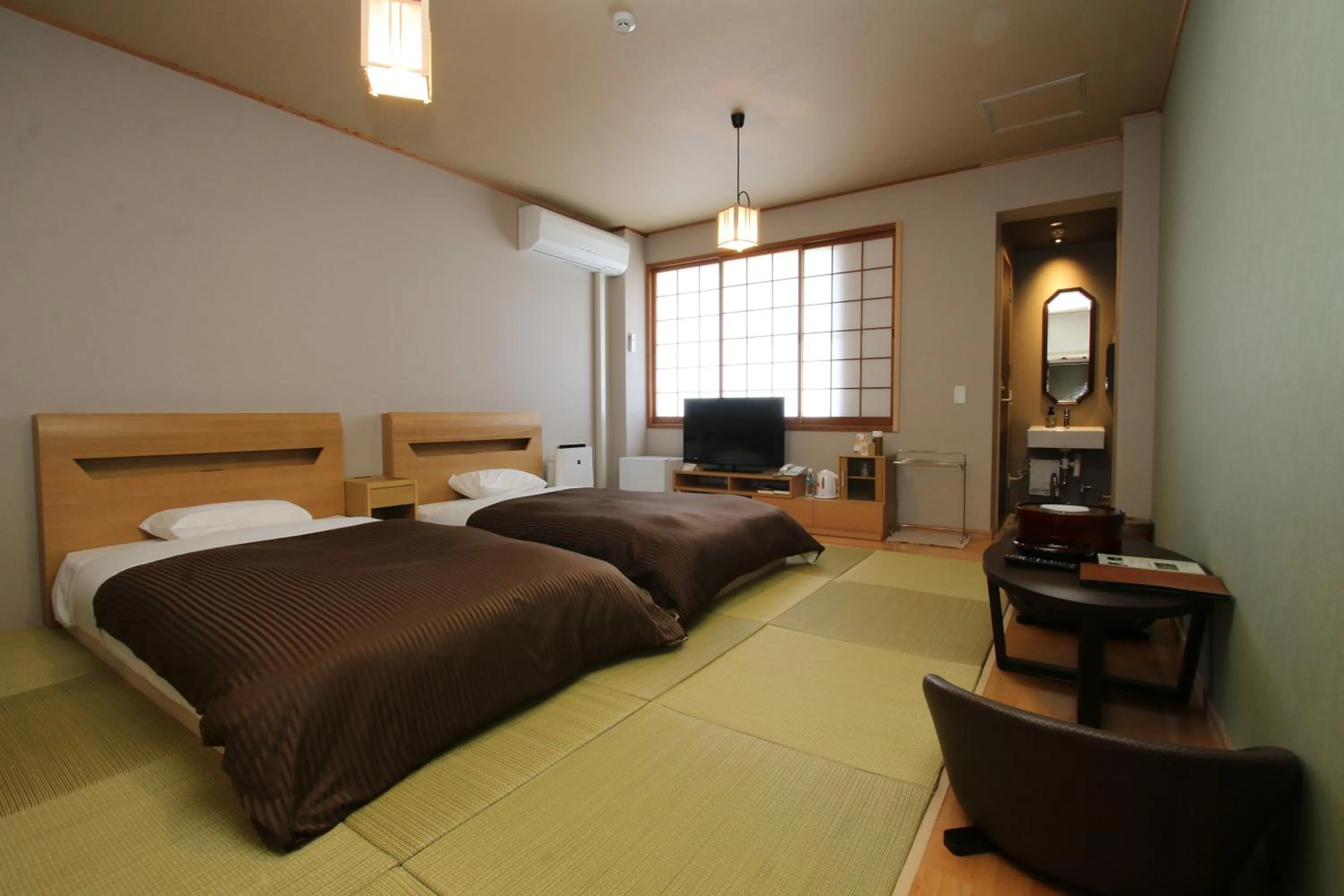 Photo of the whole room, Bed in Kafutei