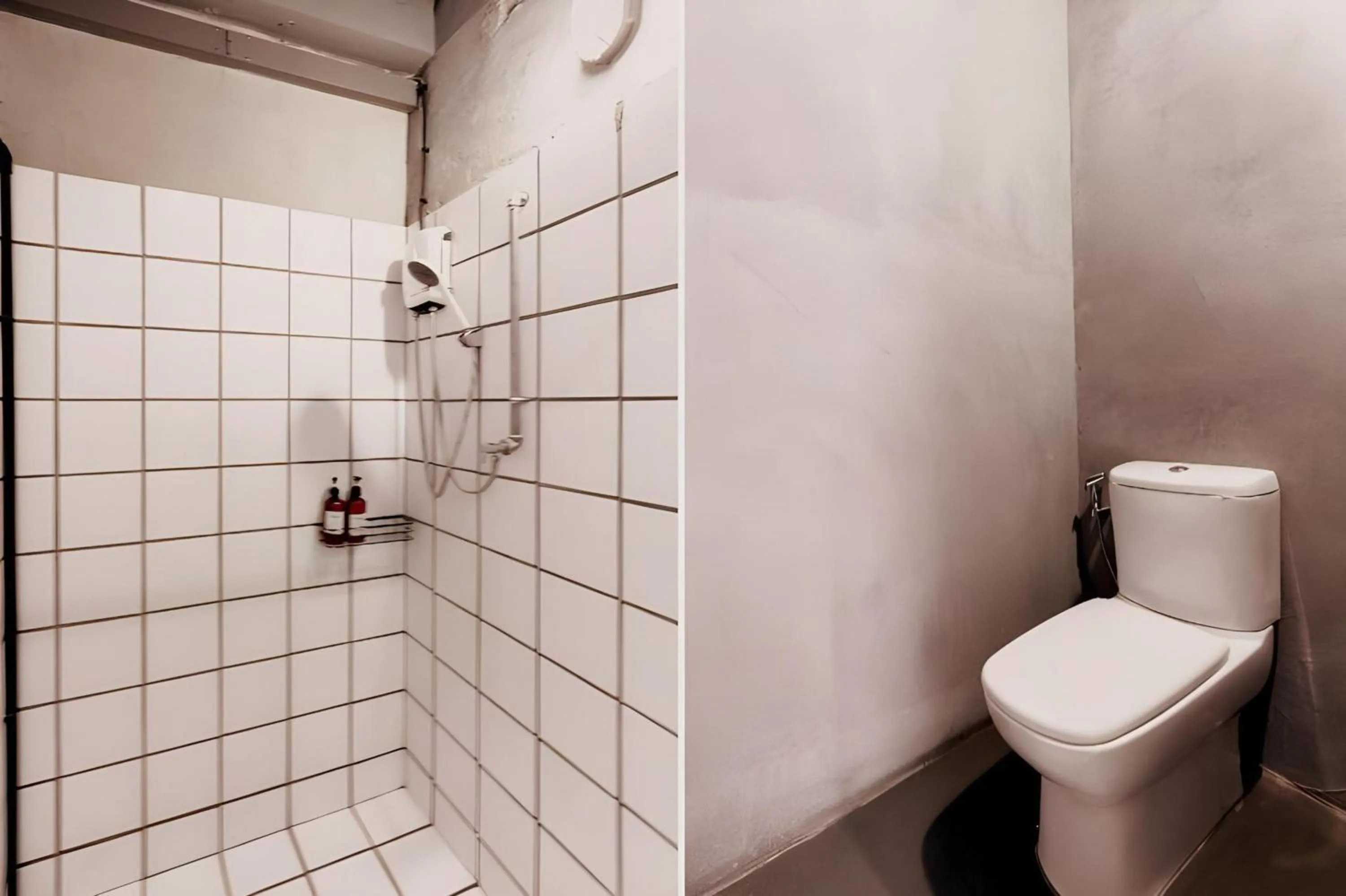 Bathroom in Diamond Residence Silom