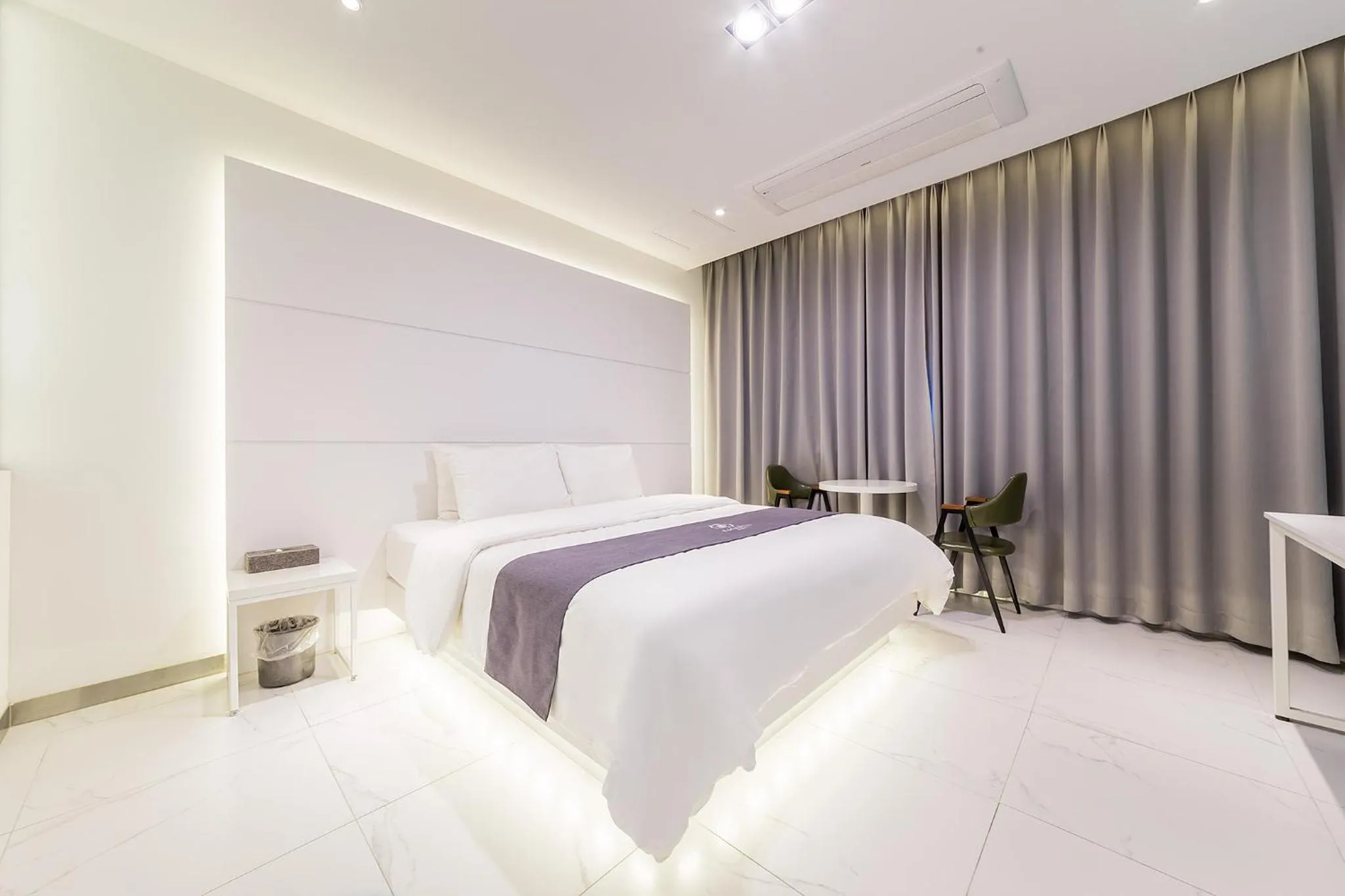 Bed in Rosabell Hotel