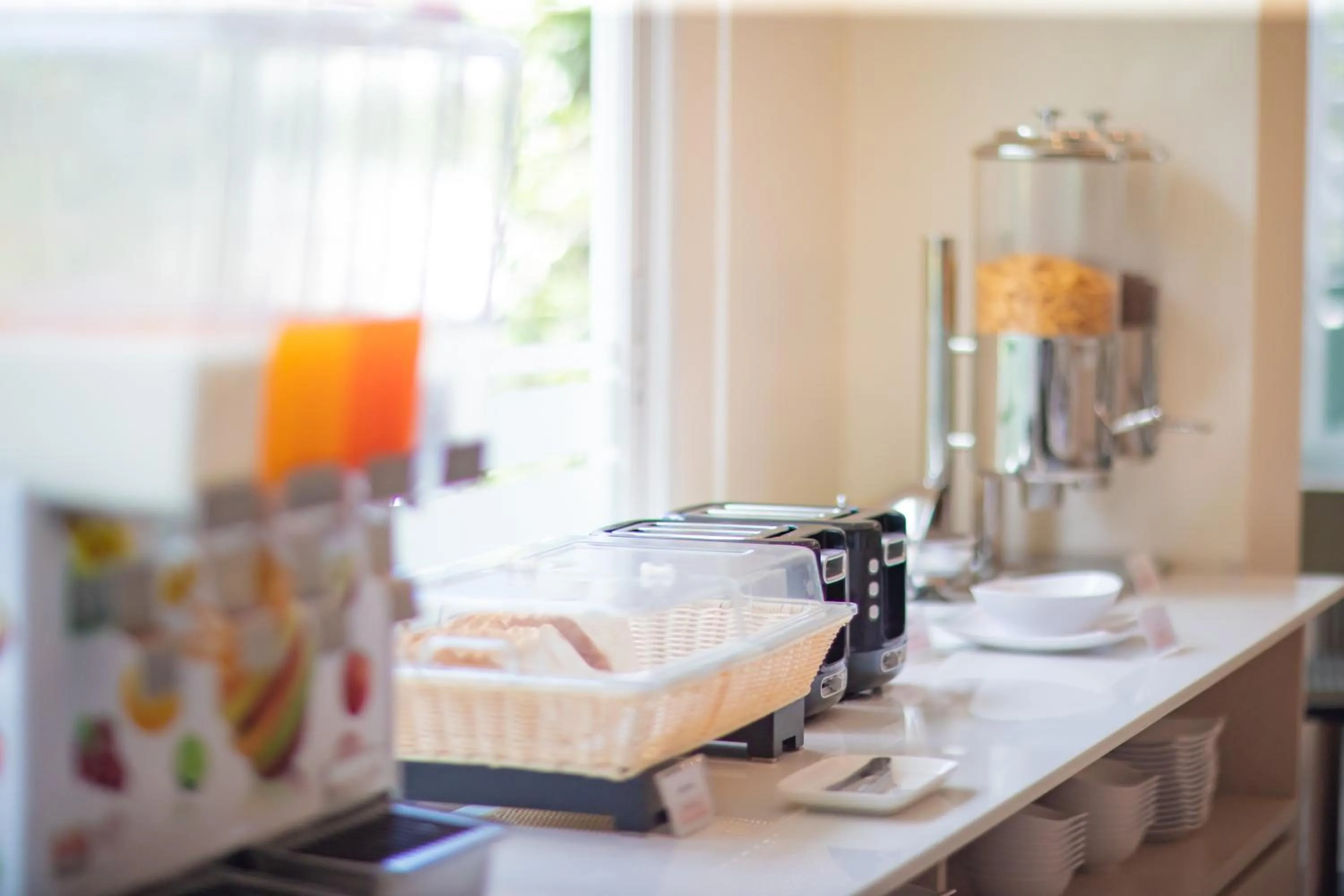 Coffee/tea facilities in Phavina Grand Boutique