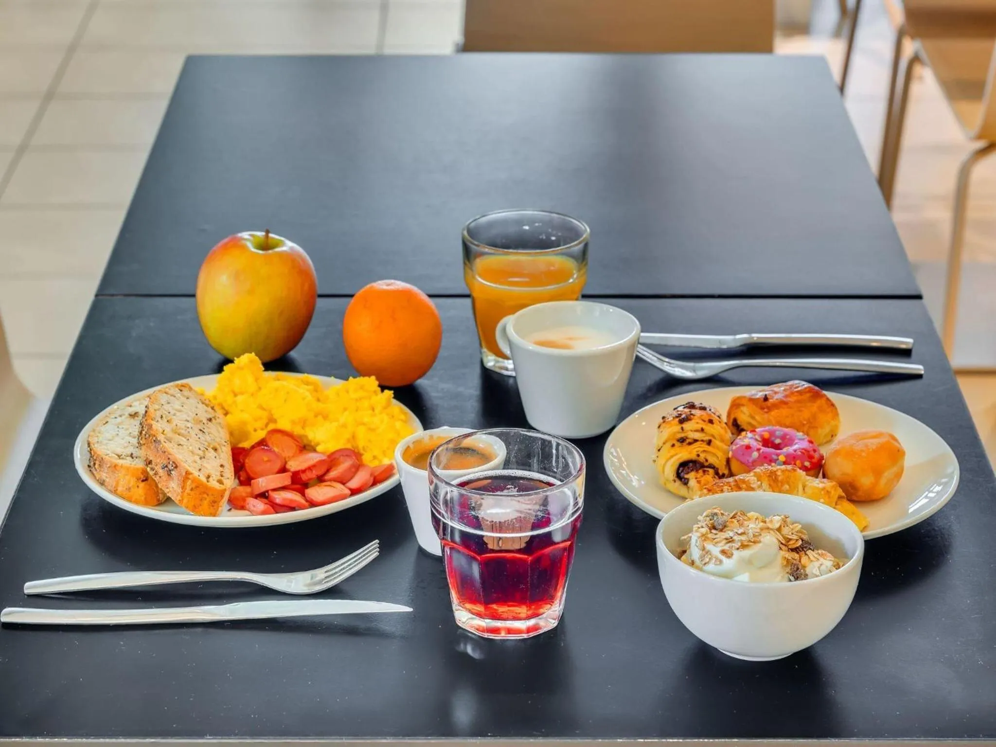 Restaurant/places to eat in B&B HOTEL Torino Orbassano