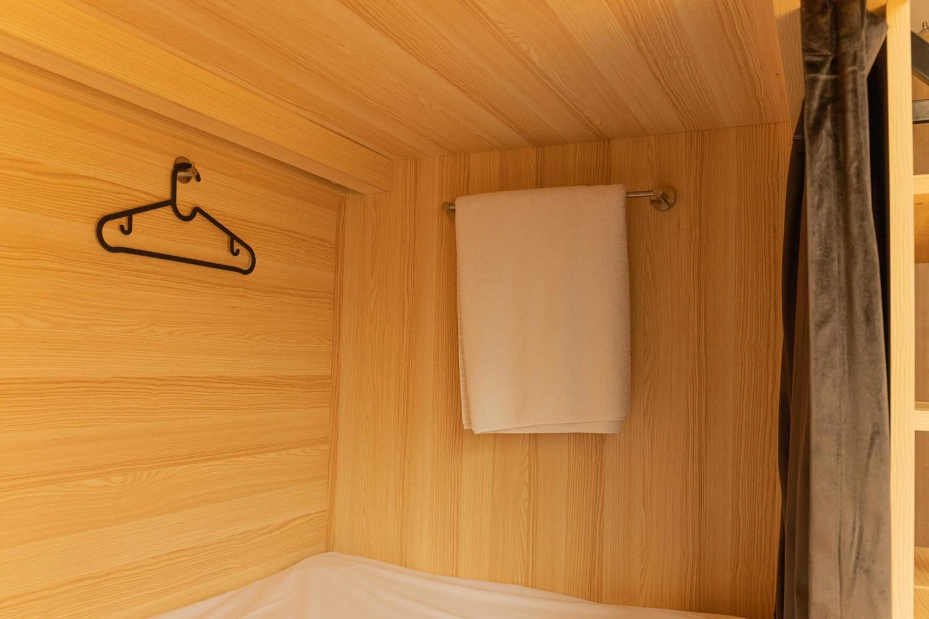 Photo of the whole room in Chengdu Desti Youth Park Hostel Chunxi Road