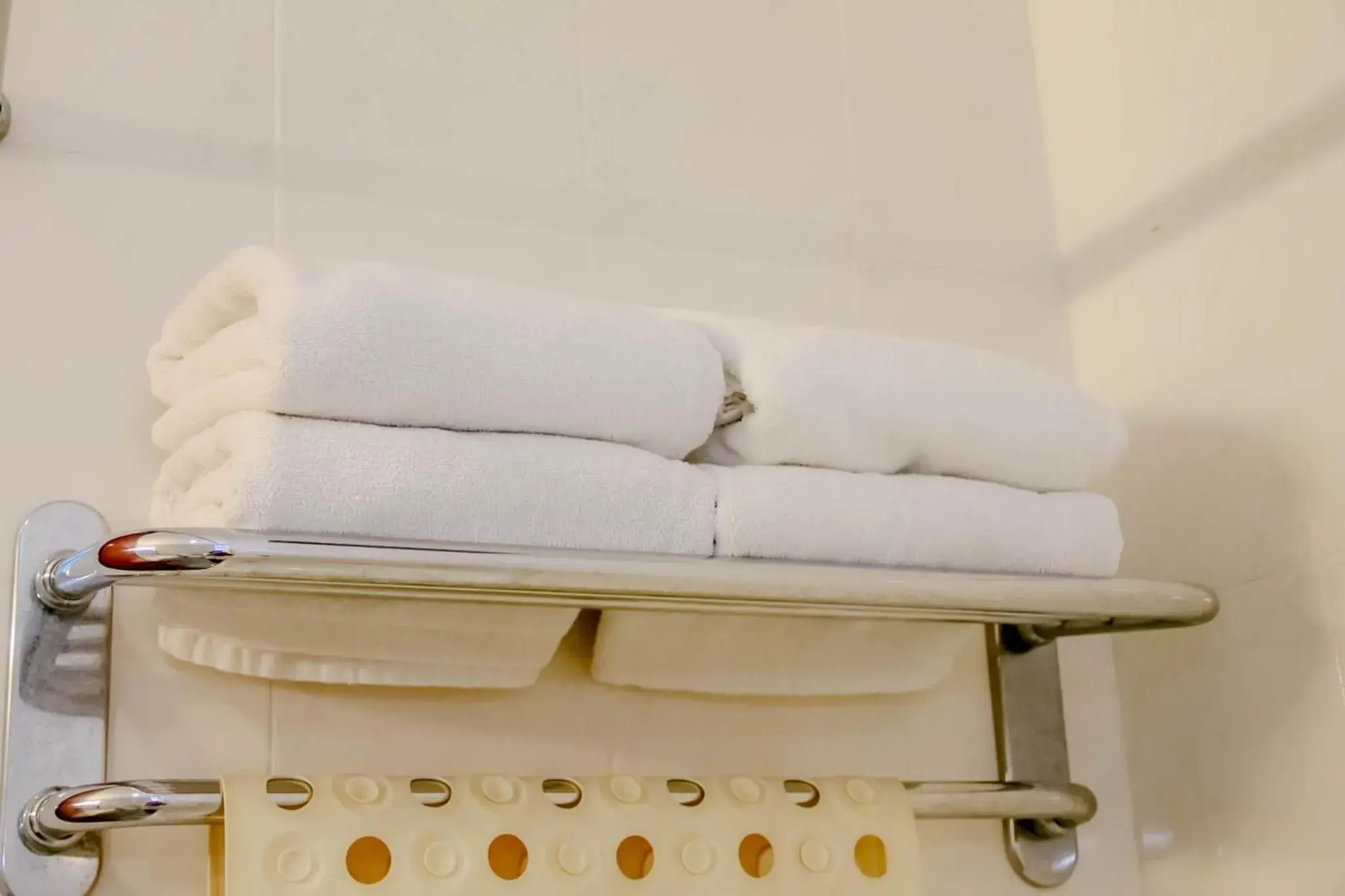 Deluxe Triple Room in Hotel Rainbow Deluxe Triple Room in Hotel Rainbow