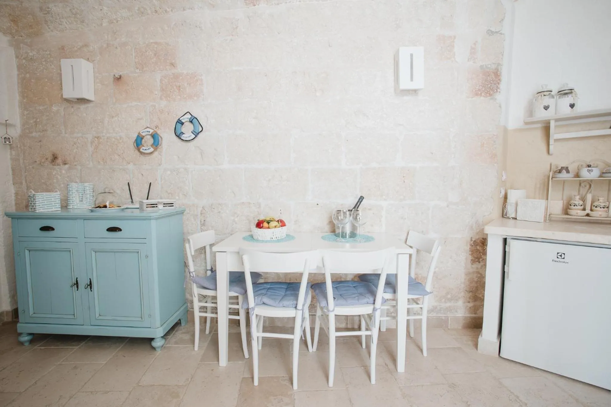 Dining area in La Casetta di Porzia
