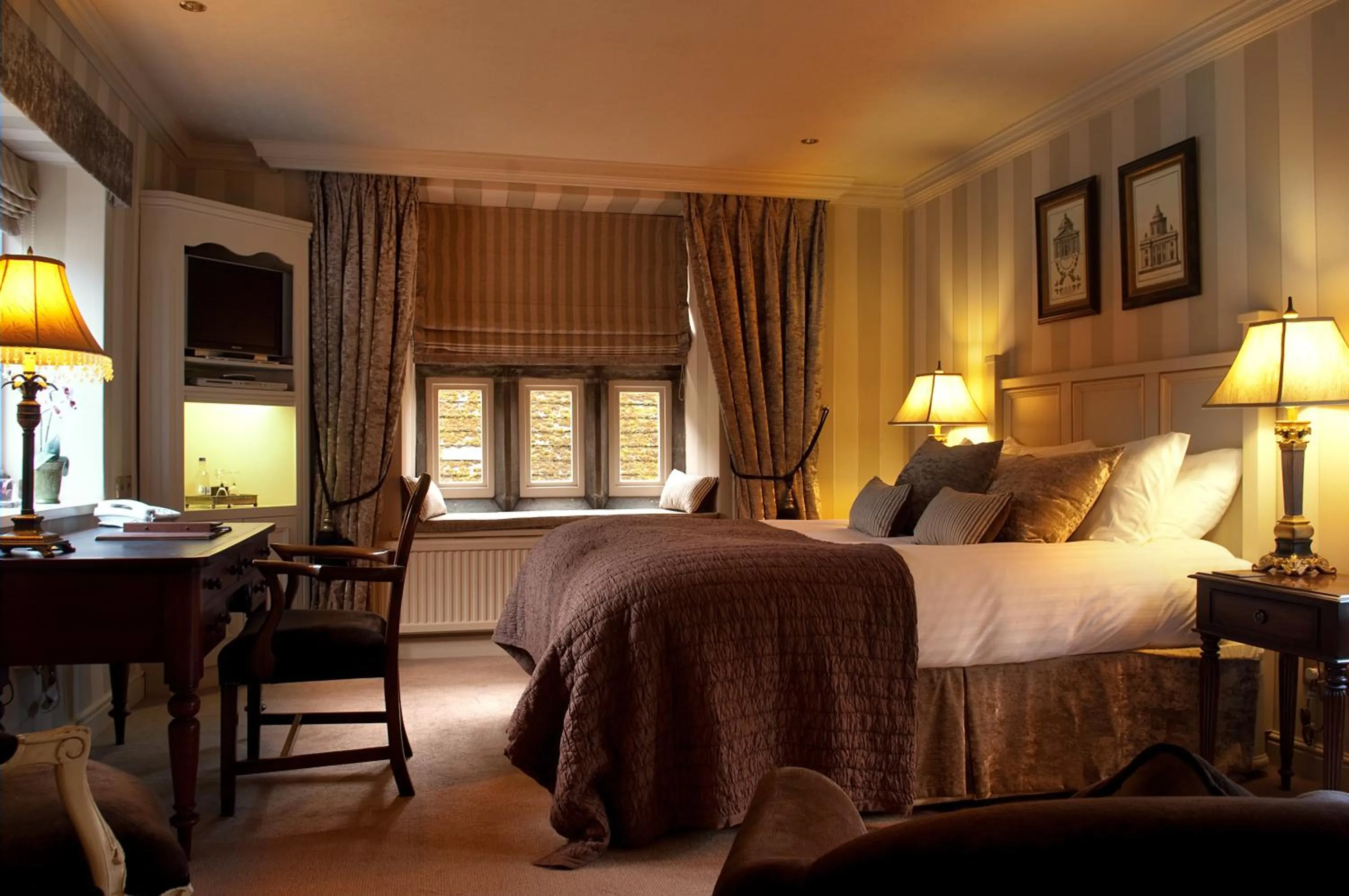 Other, Bed in Whitley Hall Hotel