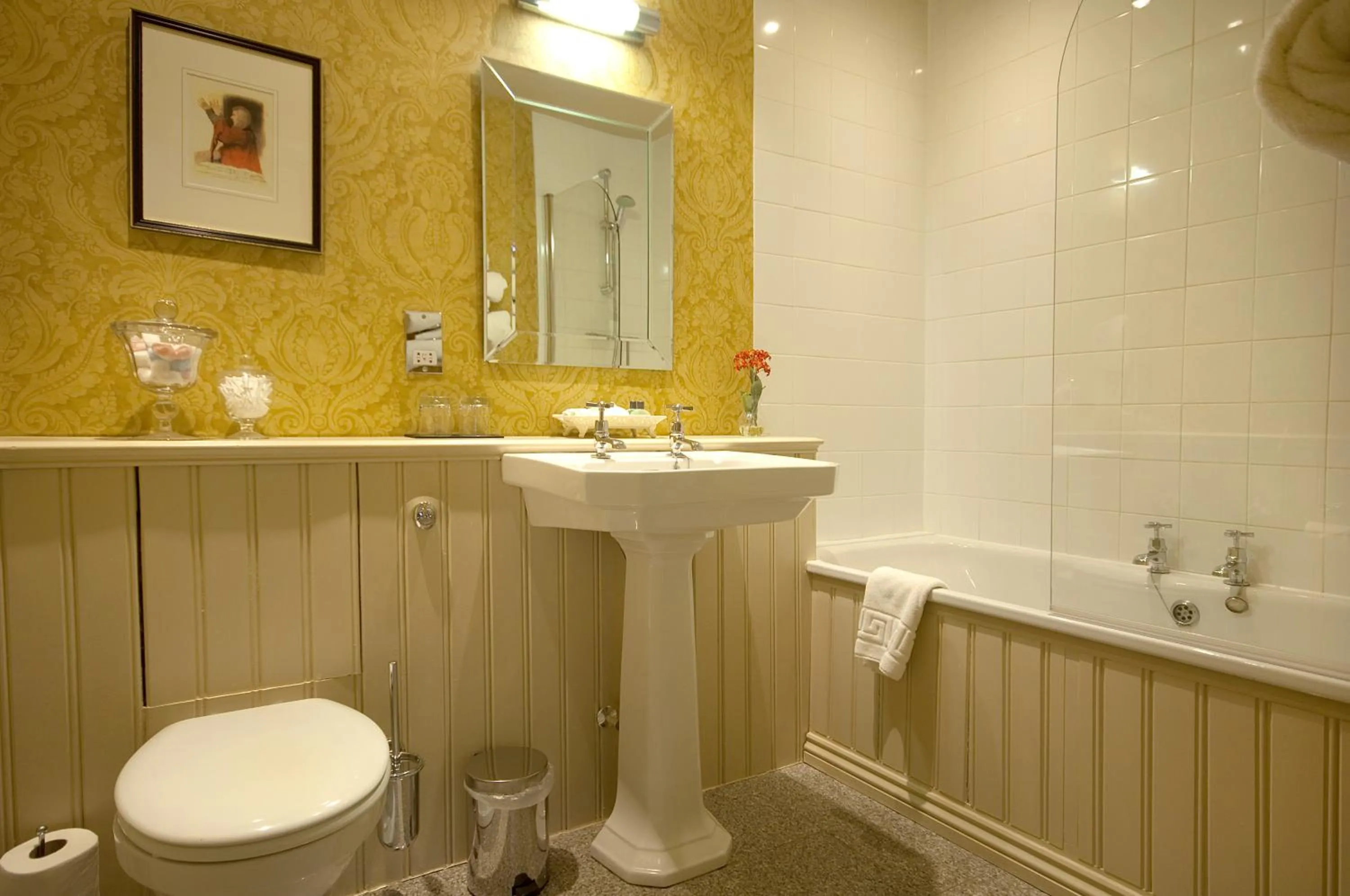 Bathroom in Whitley Hall Hotel