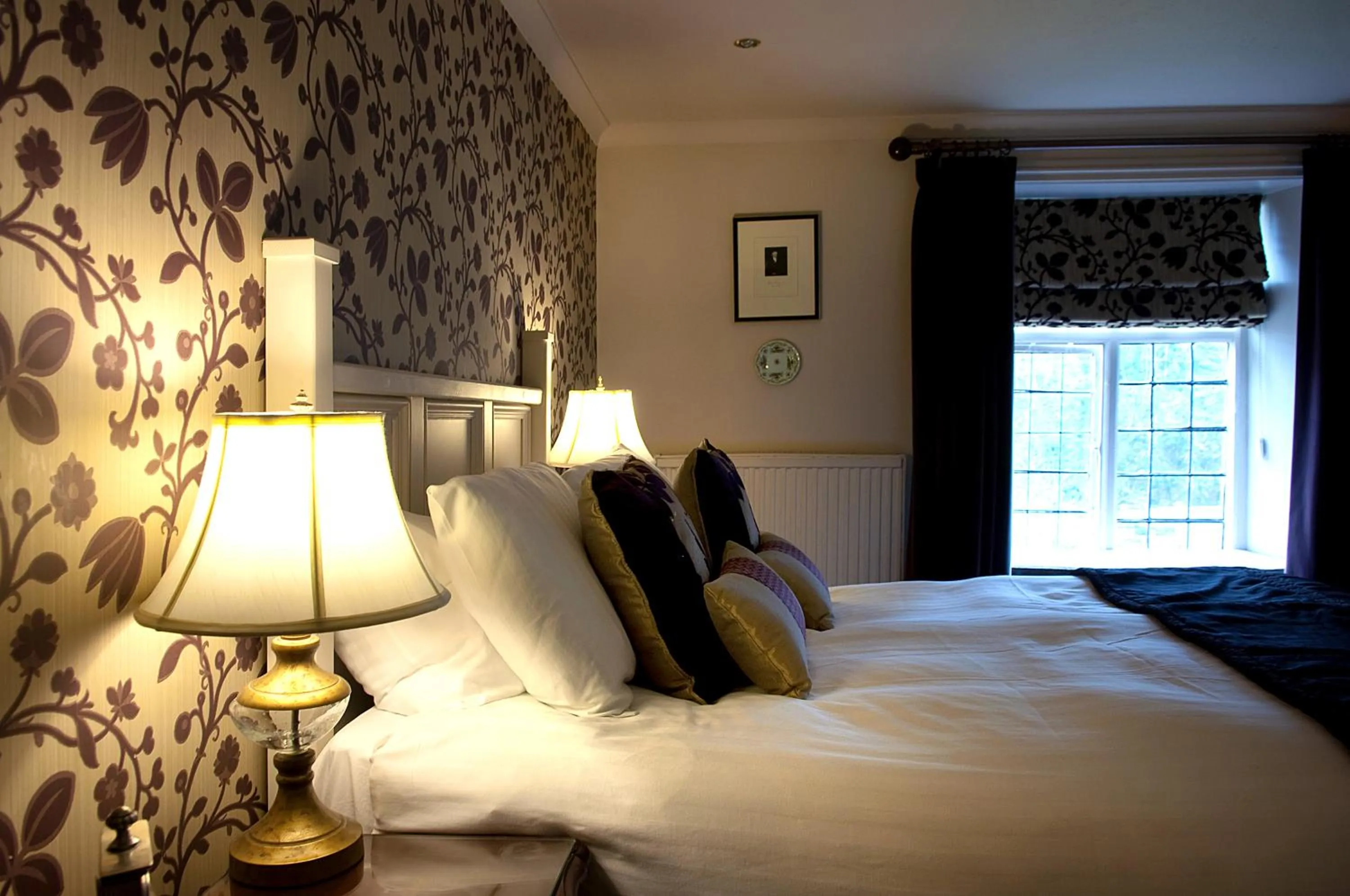 Bedroom, Bed in Whitley Hall Hotel
