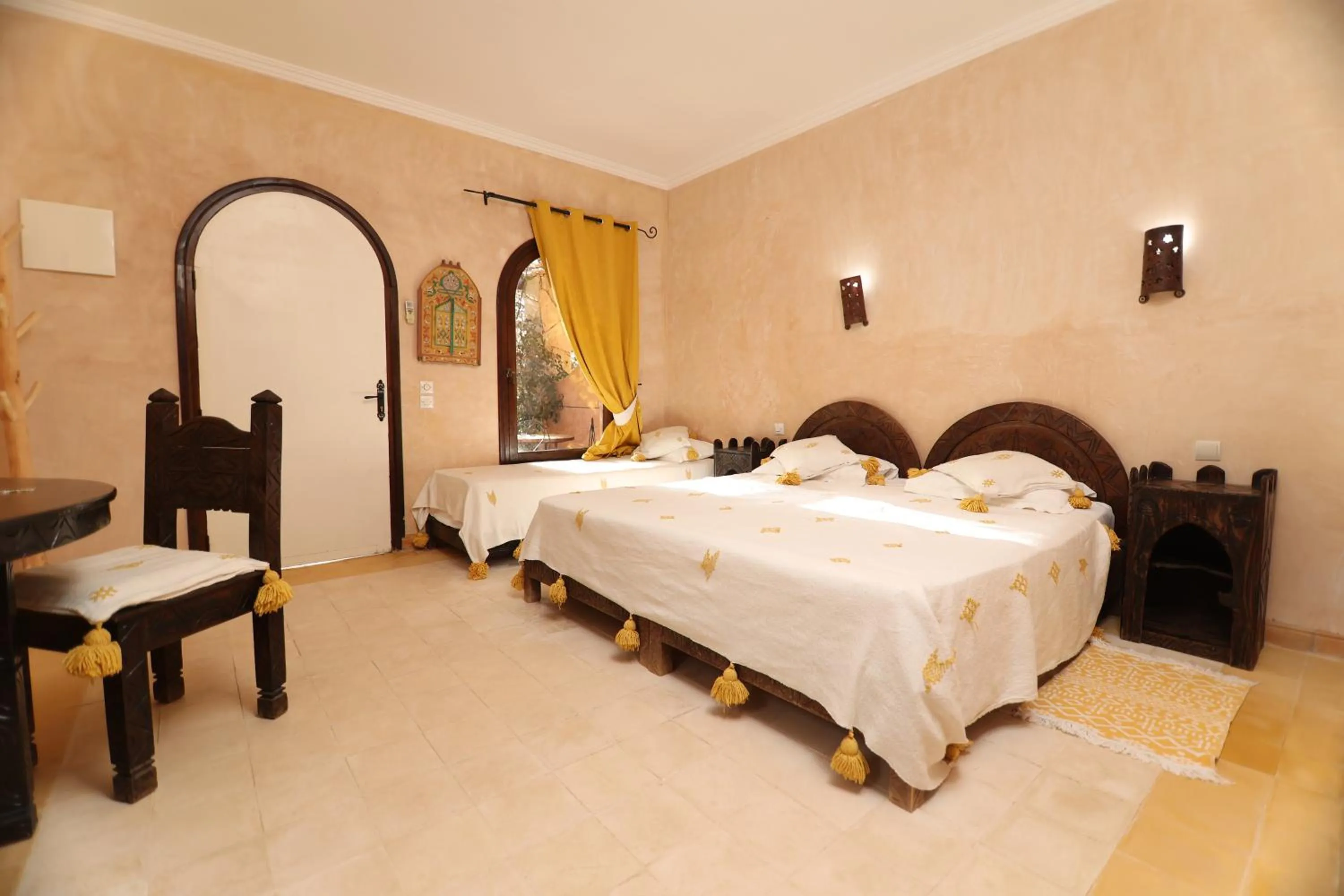 Bed in Paradis Nomade