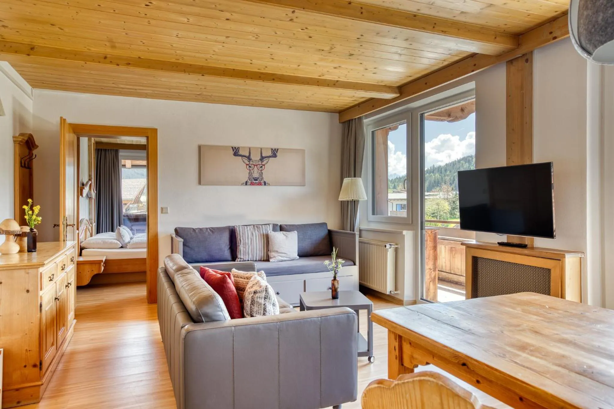 Living room, Bed in Boutiquehotel ZOMM in Seefeld