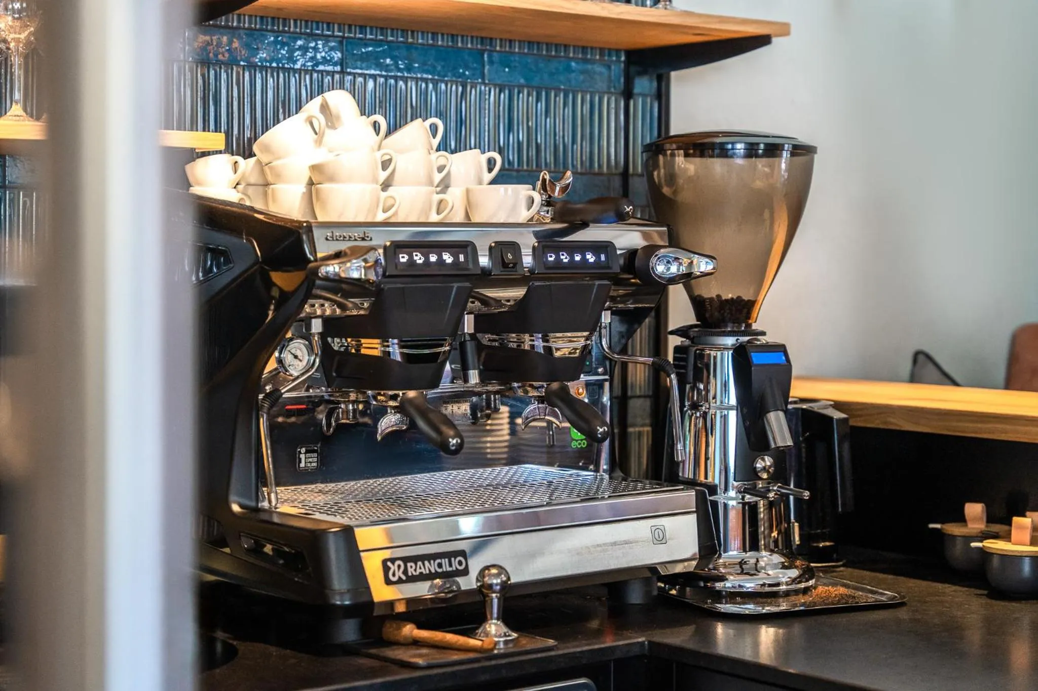 Kitchen or kitchenette in Boutiquehotel ZOMM in Seefeld