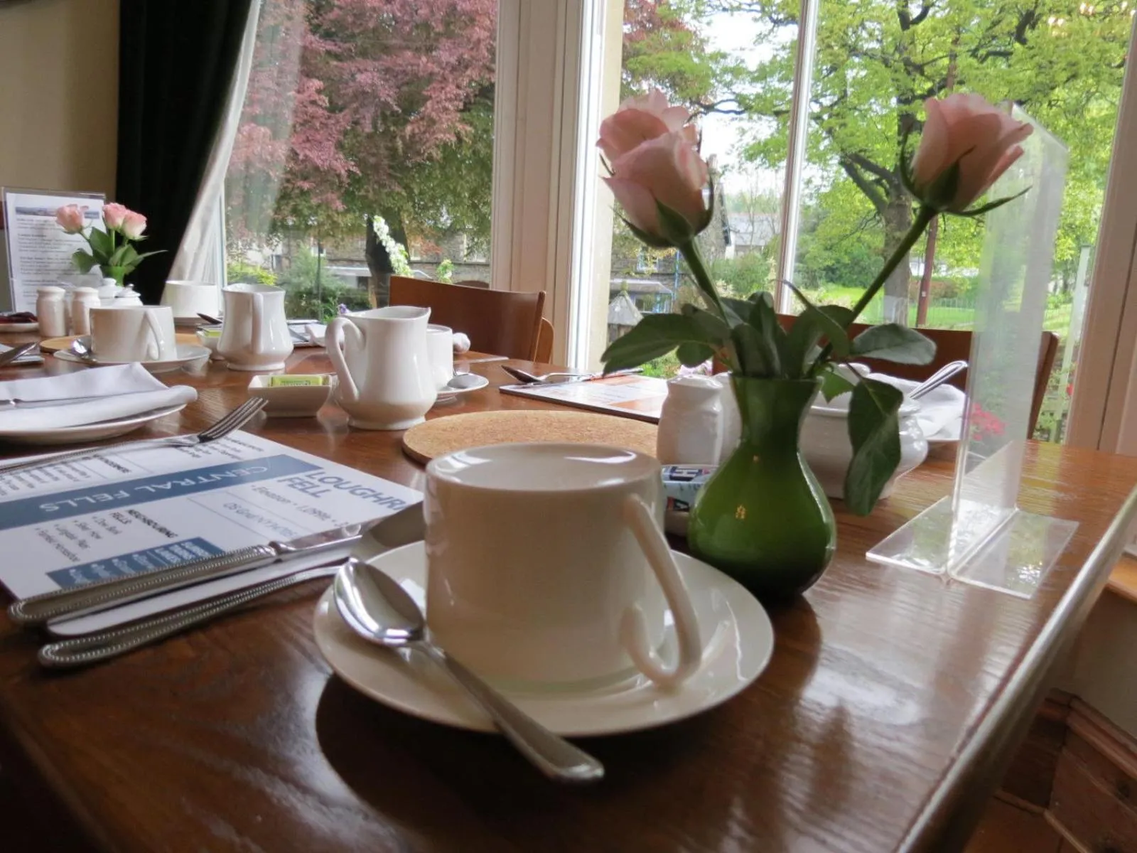 Dining area in Laurel Cottage