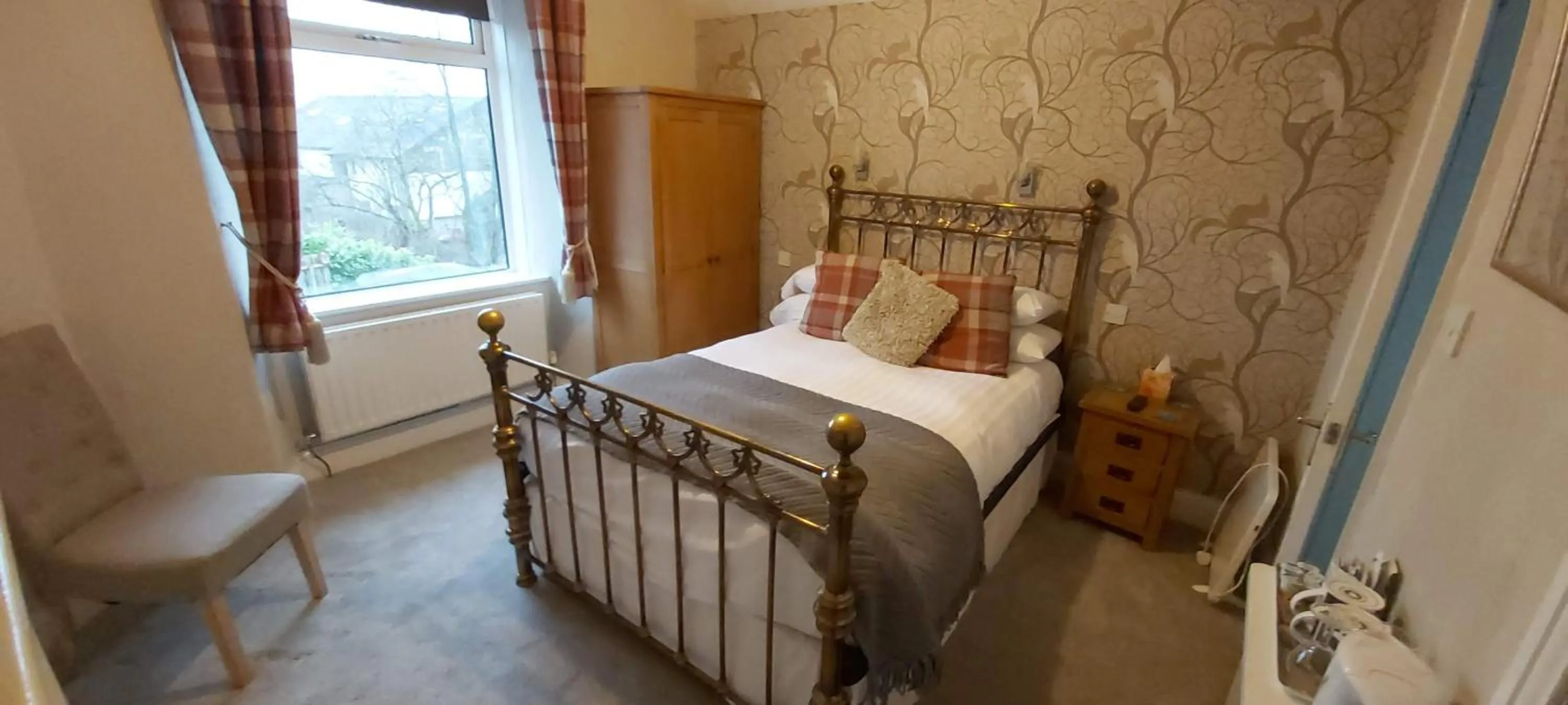 Bed in Laurel Cottage
