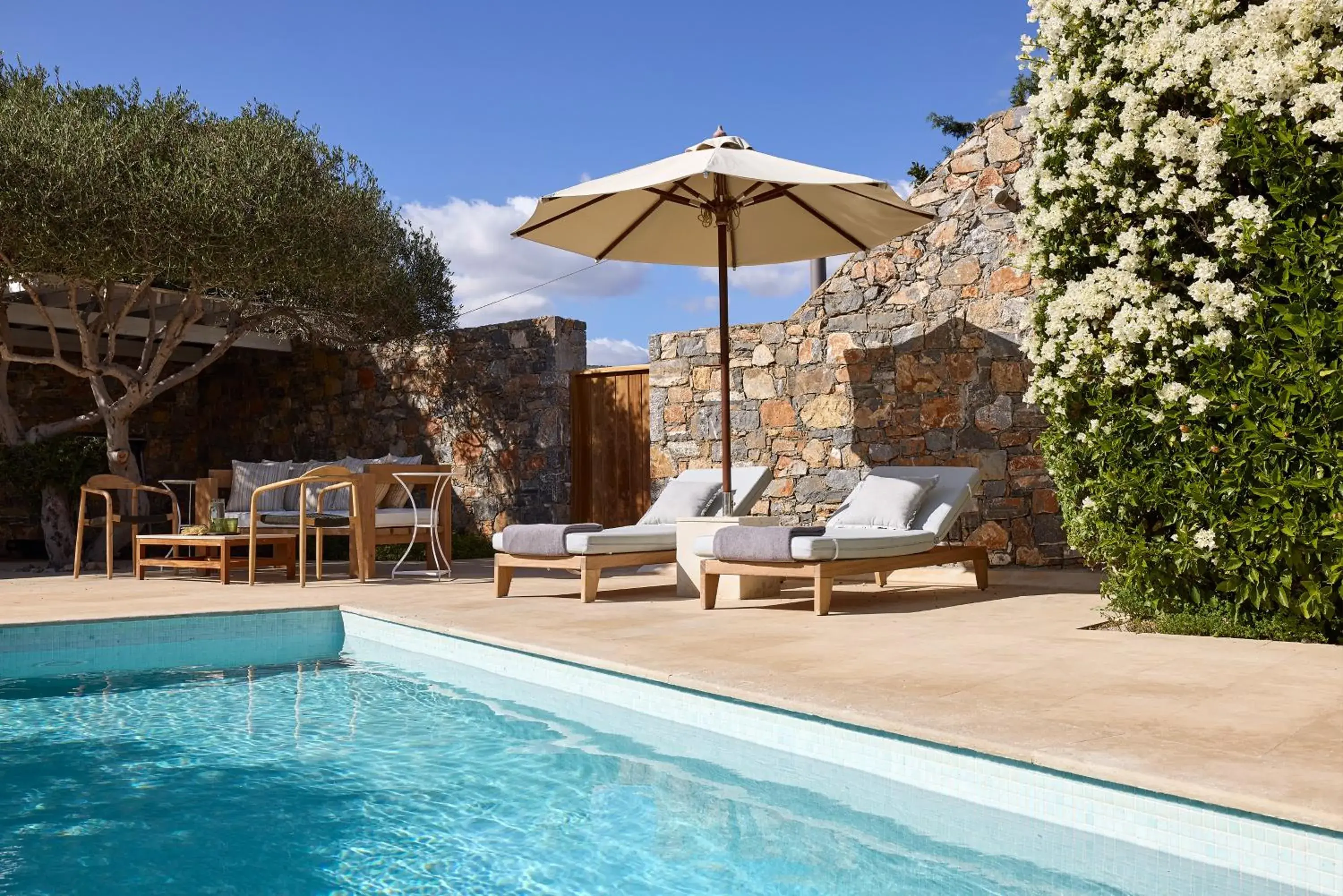 Four-Bedroom Villa with Private Pool in Thalassa Villas Four-Bedroom Villa with Private Pool in Thalassa Villas