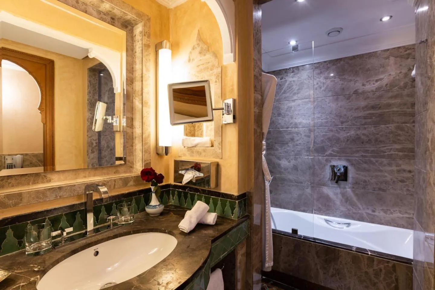 Bathroom in Palais Faraj Suites & Spa