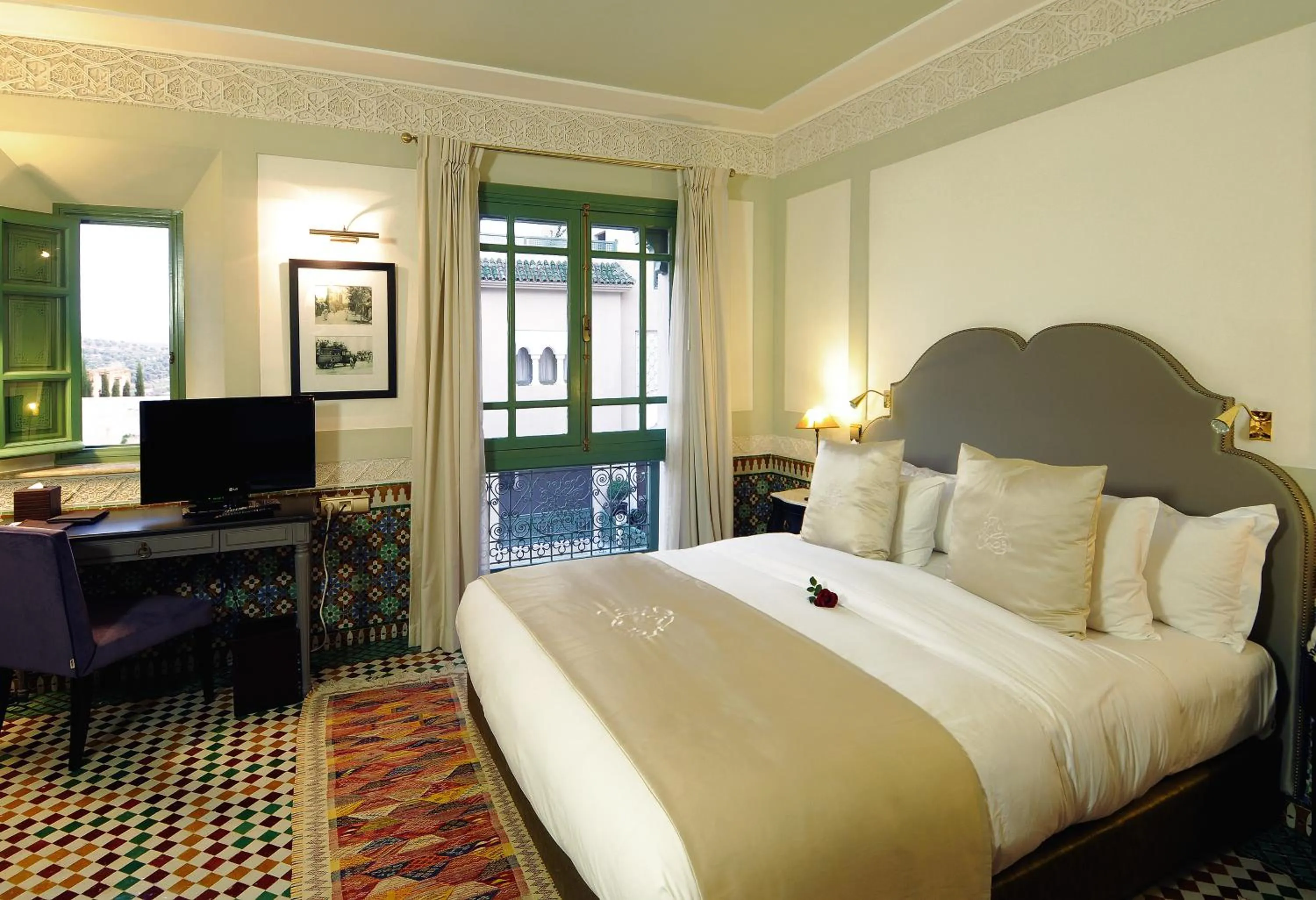Photo of the whole room, Bed in Palais Faraj Suites & Spa