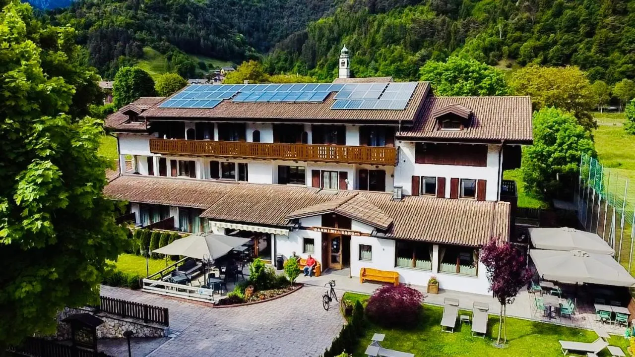 Property building in Hotel Garni My Ledro