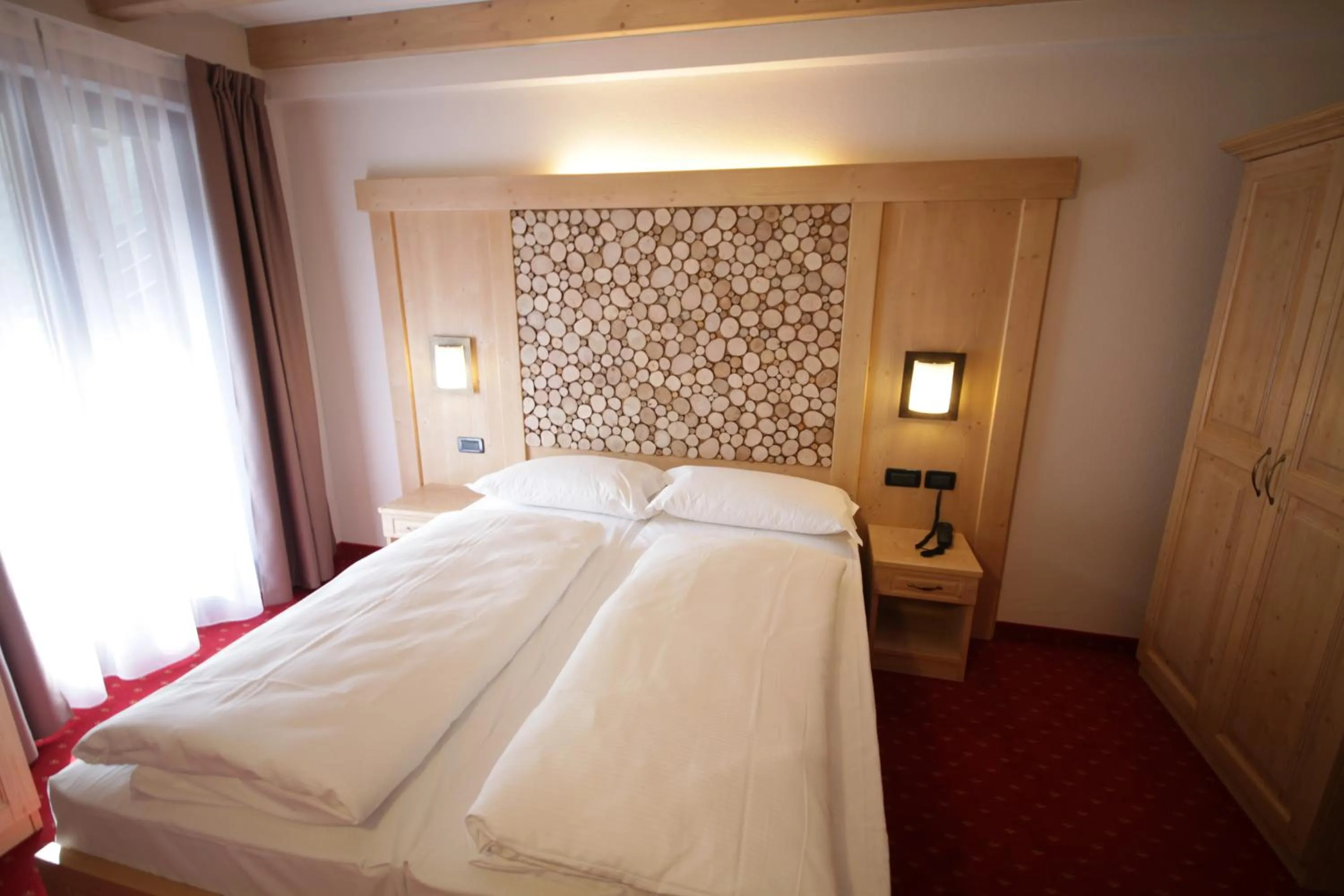 Bedroom, Bed in Hotel Garni My Ledro
