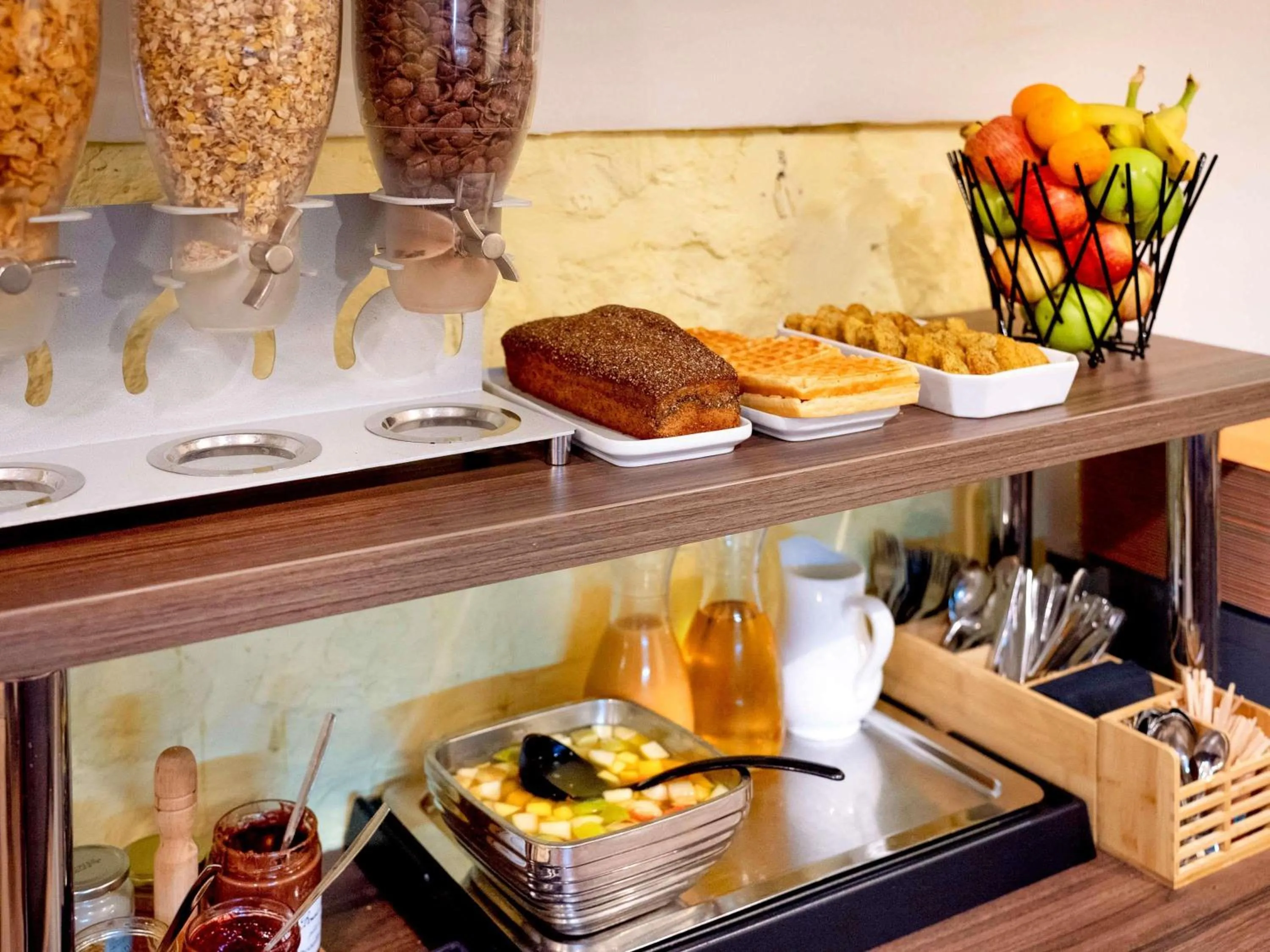 Breakfast in ibis Styles Paris Maine Montparnasse