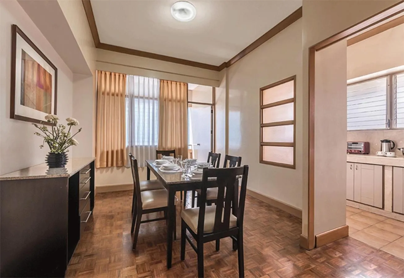 Dining area in Tropicana Suites
