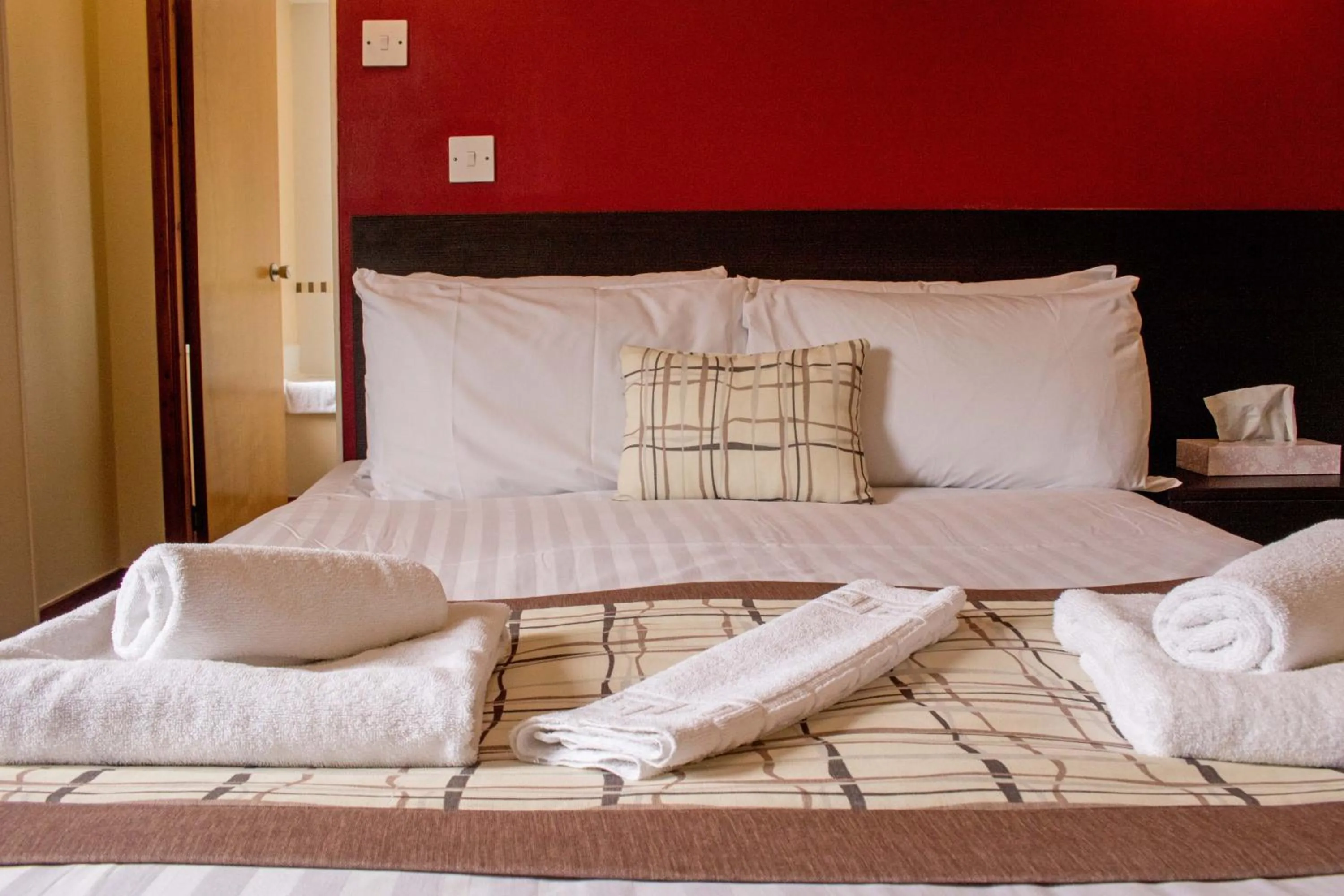 Bedroom, Bed in Kings Arms Hotel - A Bespoke Hotel