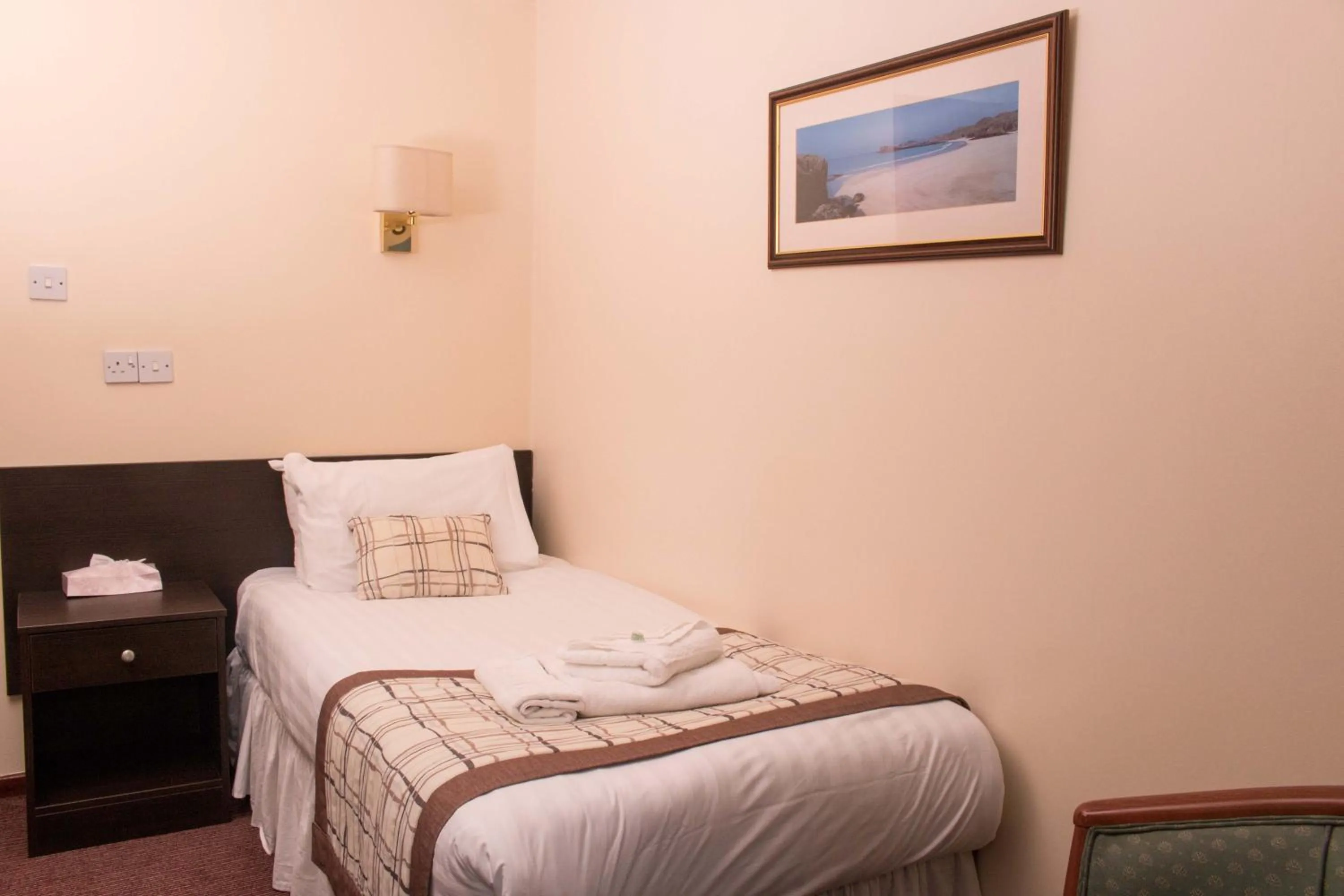 Bedroom, Bed in Kings Arms Hotel - A Bespoke Hotel