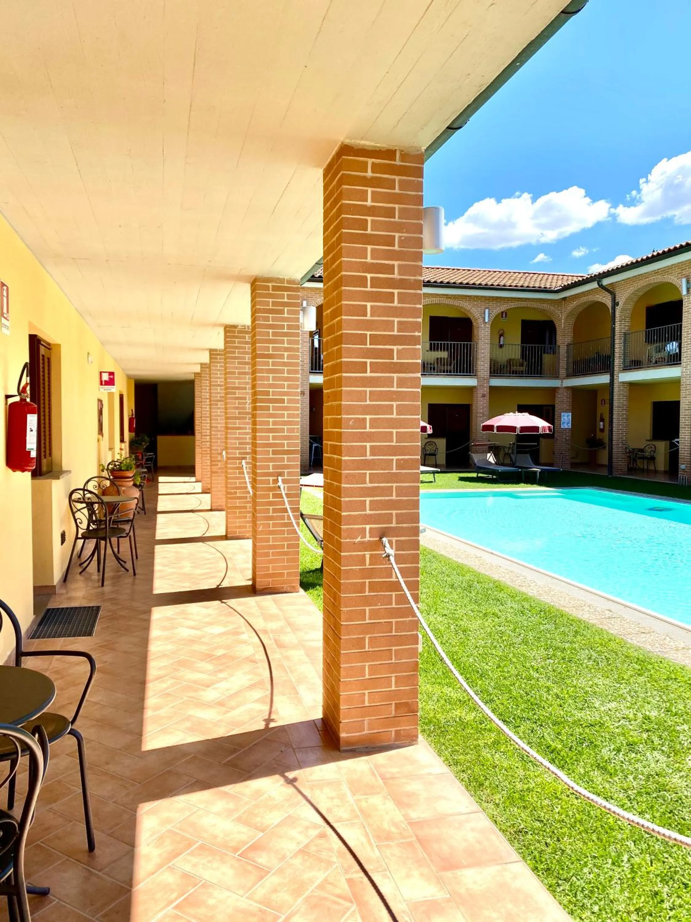 Patio in Hotel Ristorante Le Querciolaie dei Ricci