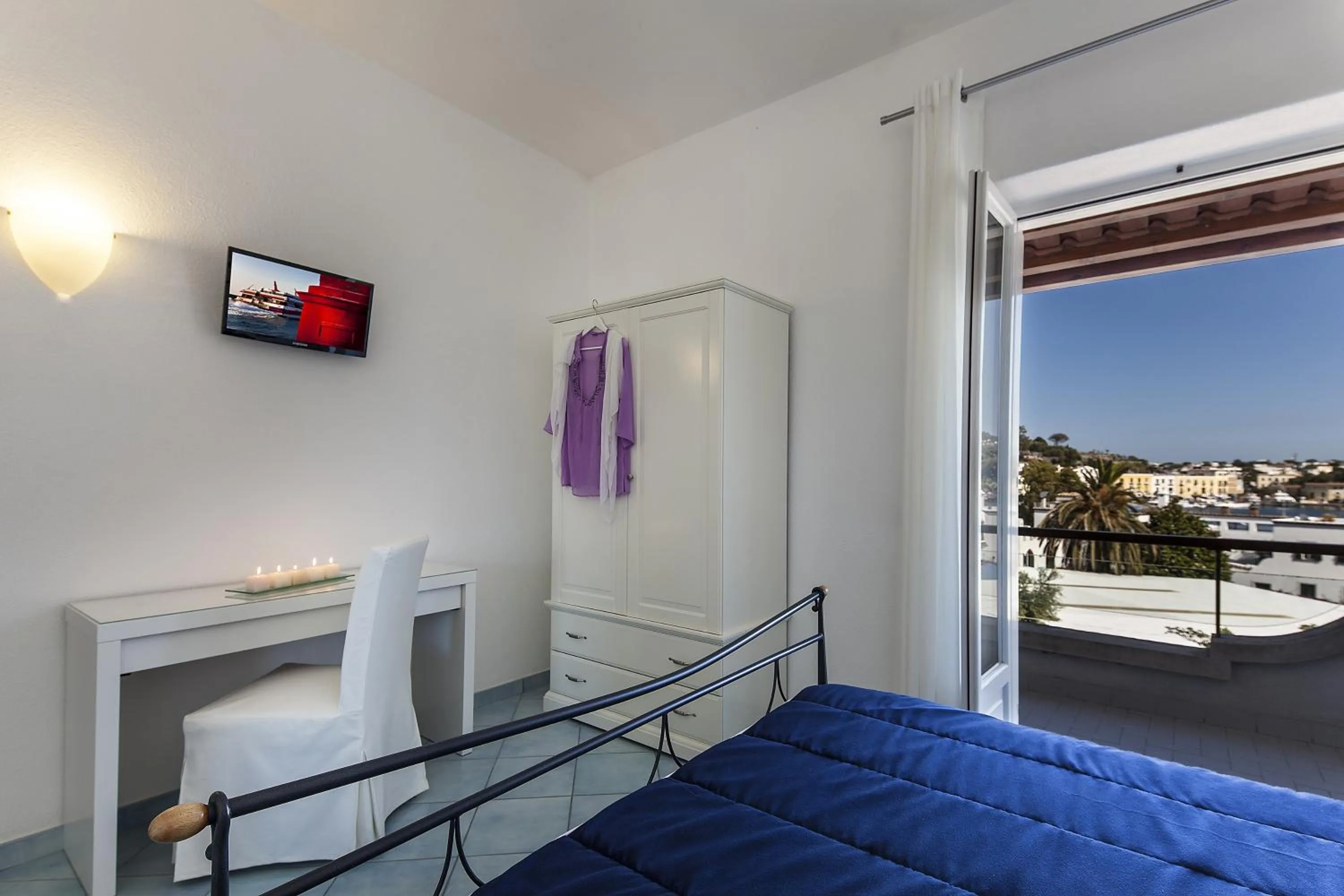 Bedroom in Ischia Blu Resort