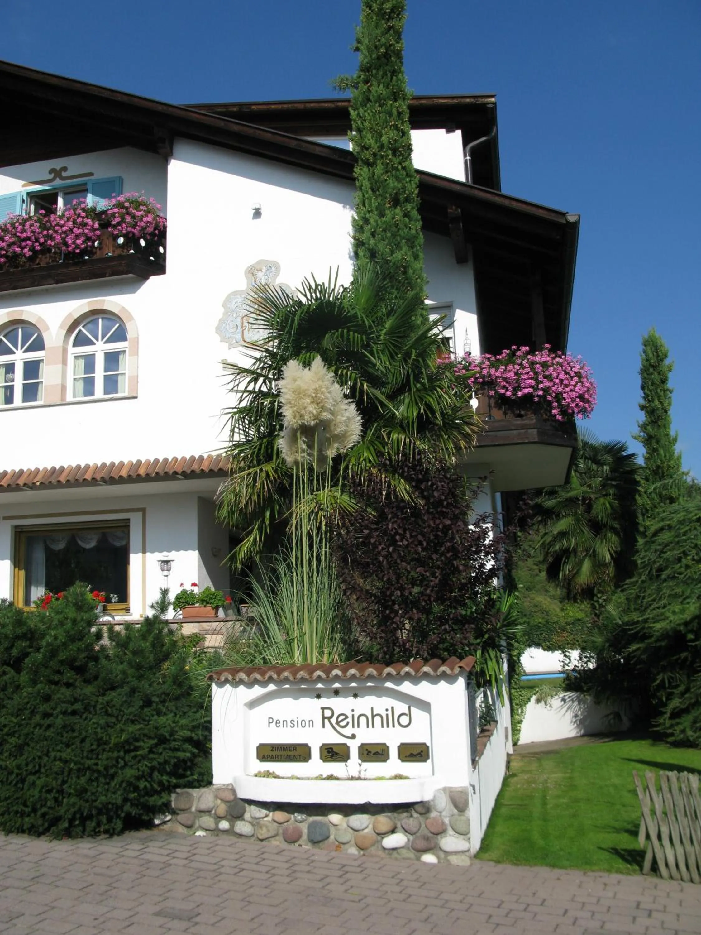 Facade/entrance in Residence Reinhild