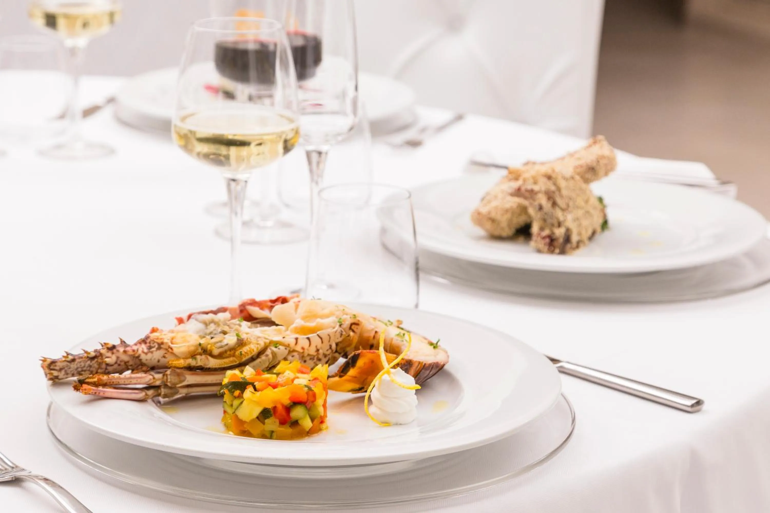 Restaurant/places to eat in Villa Natia