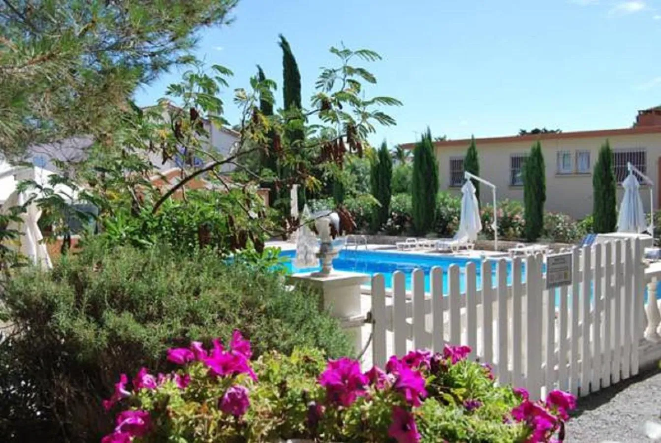 Garden view in Chambre d'hôtes La Potinière