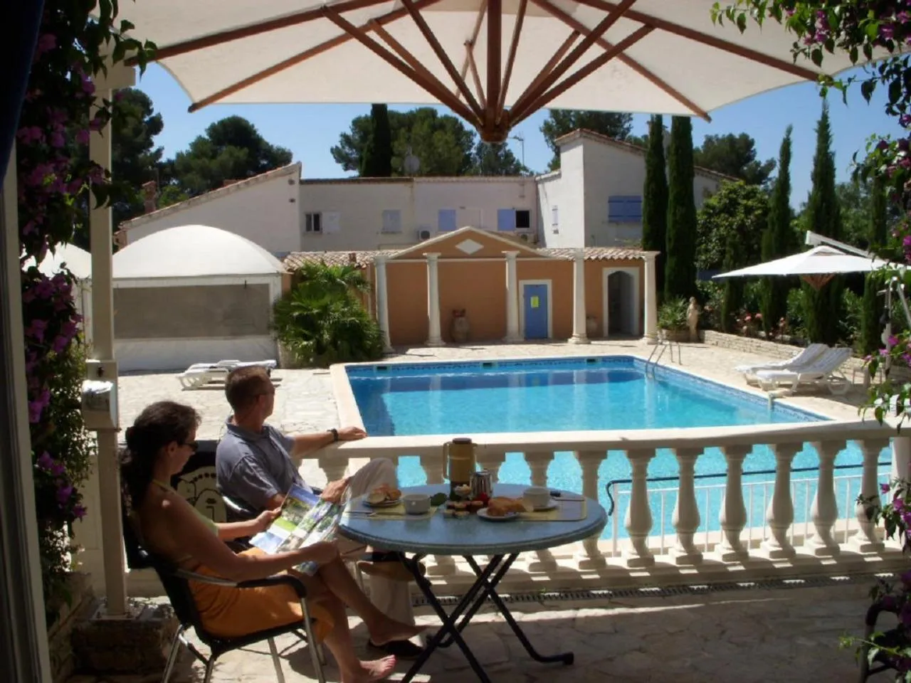 Swimming pool in Chambre d'hôtes La Potinière