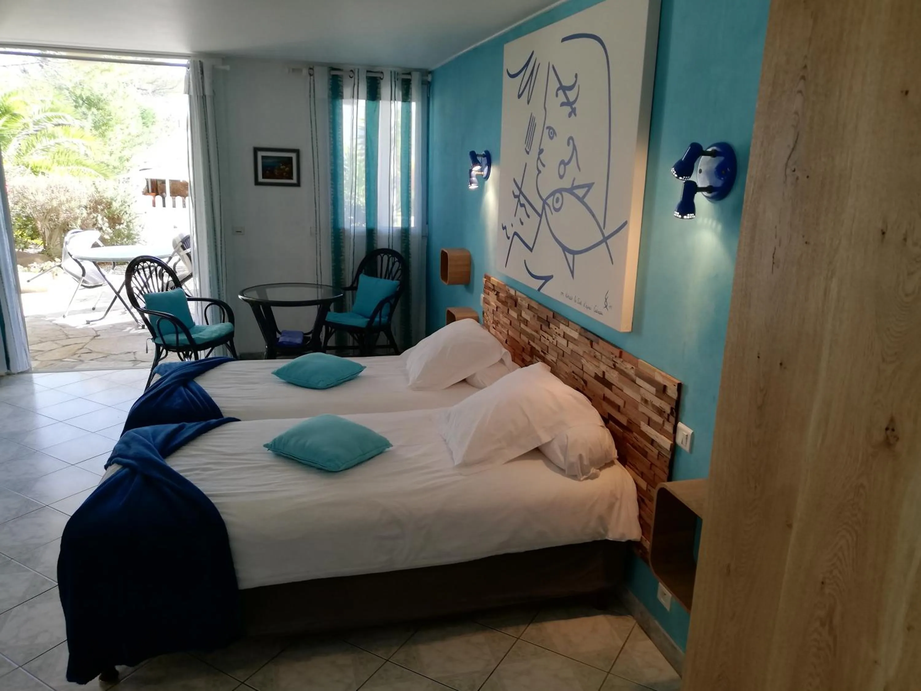 Balcony/Terrace, Bed in Chambre d'hôtes La Potinière