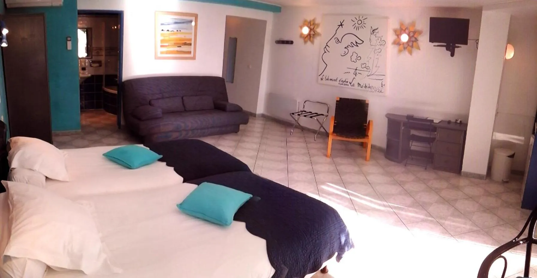 Bedroom, Bed in Chambre d'hôtes La Potinière