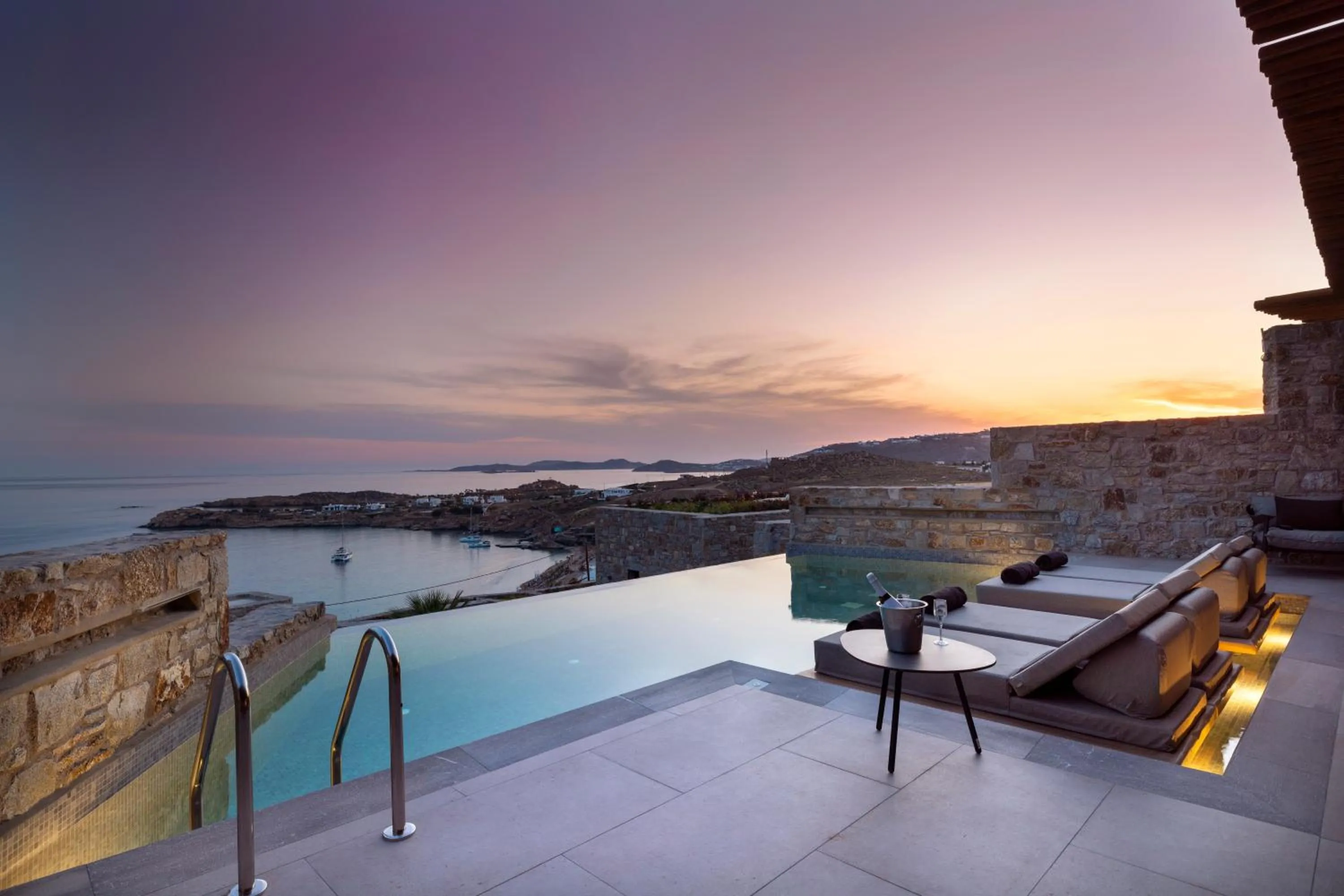 Balcony/Terrace in Tropicana Hotel , Suites & Villas Mykonos