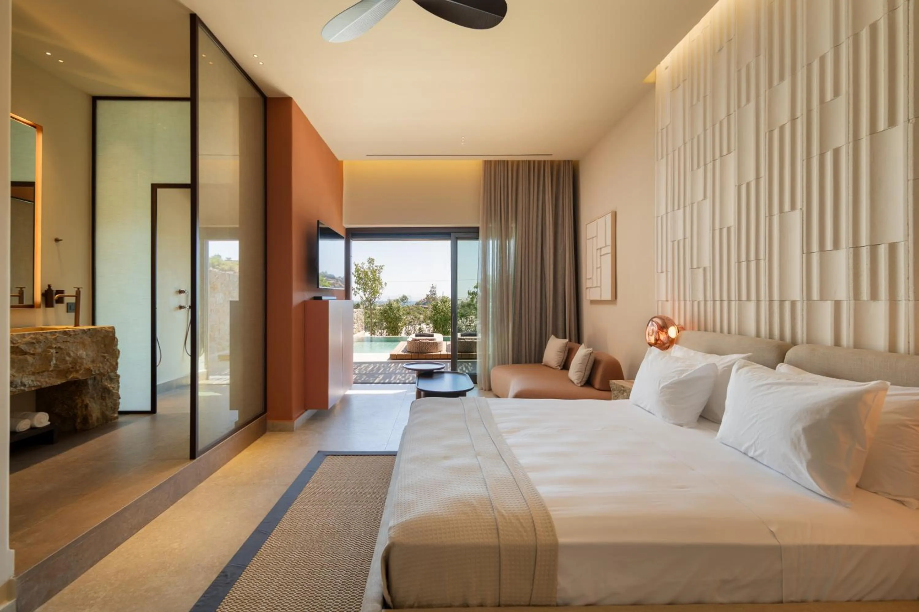 Bedroom, Bed in Tropicana Hotel , Suites & Villas Mykonos