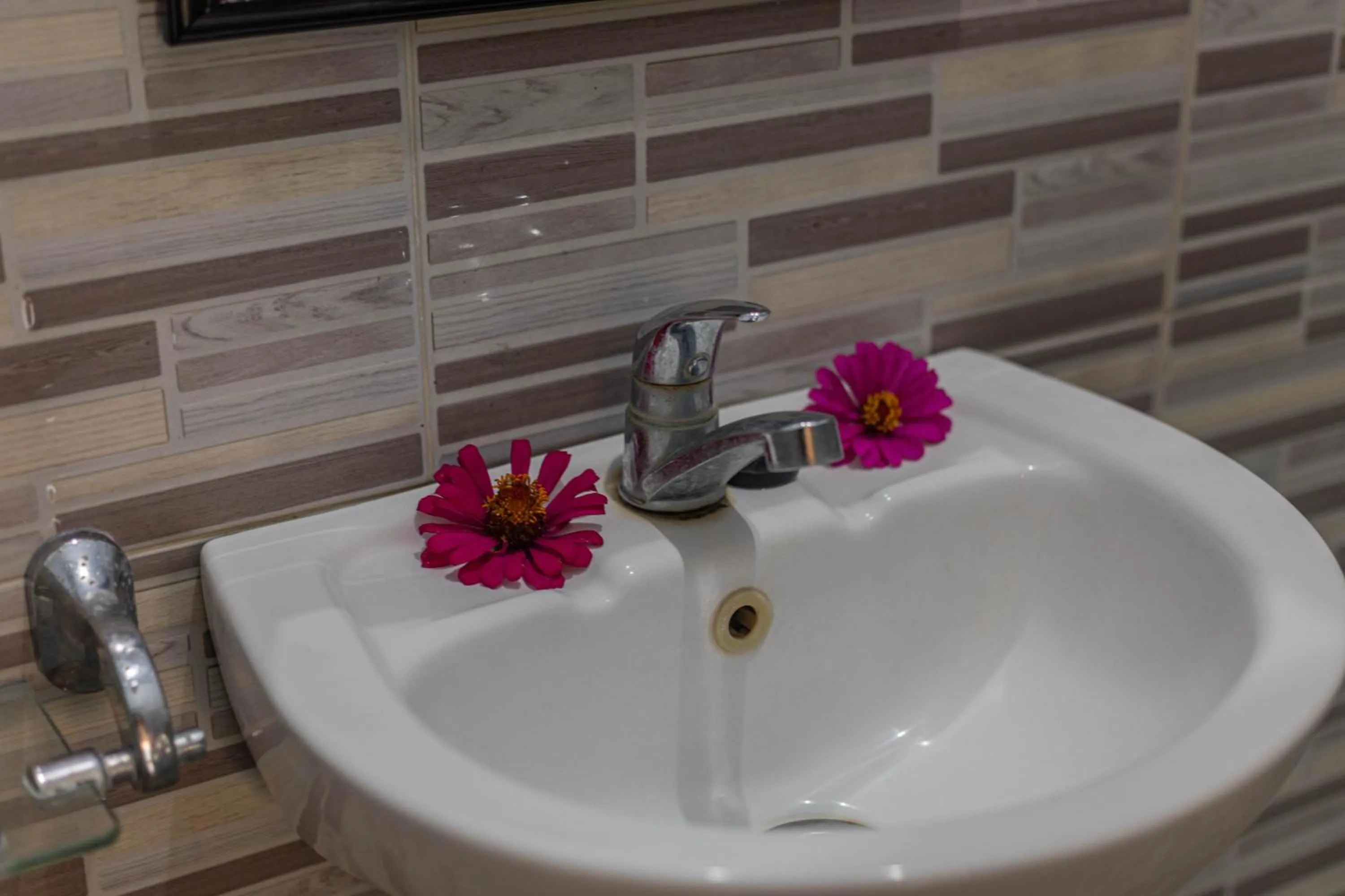 Decorative detail in Swan Beach Inn